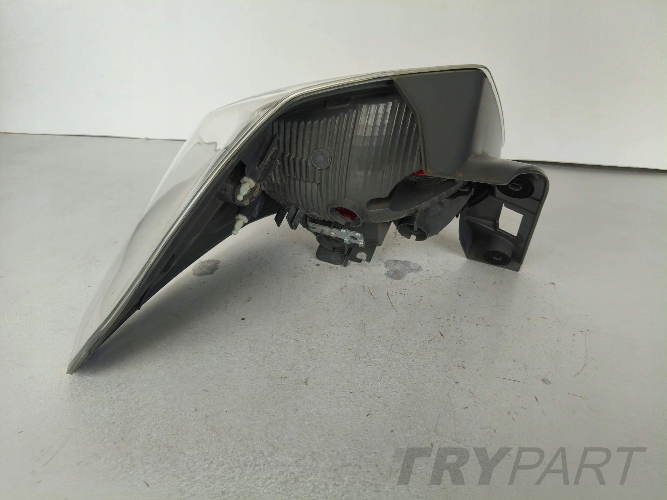 REAR RIGHT TAIL LIGHT SUBARU XV 16- LIFT LED