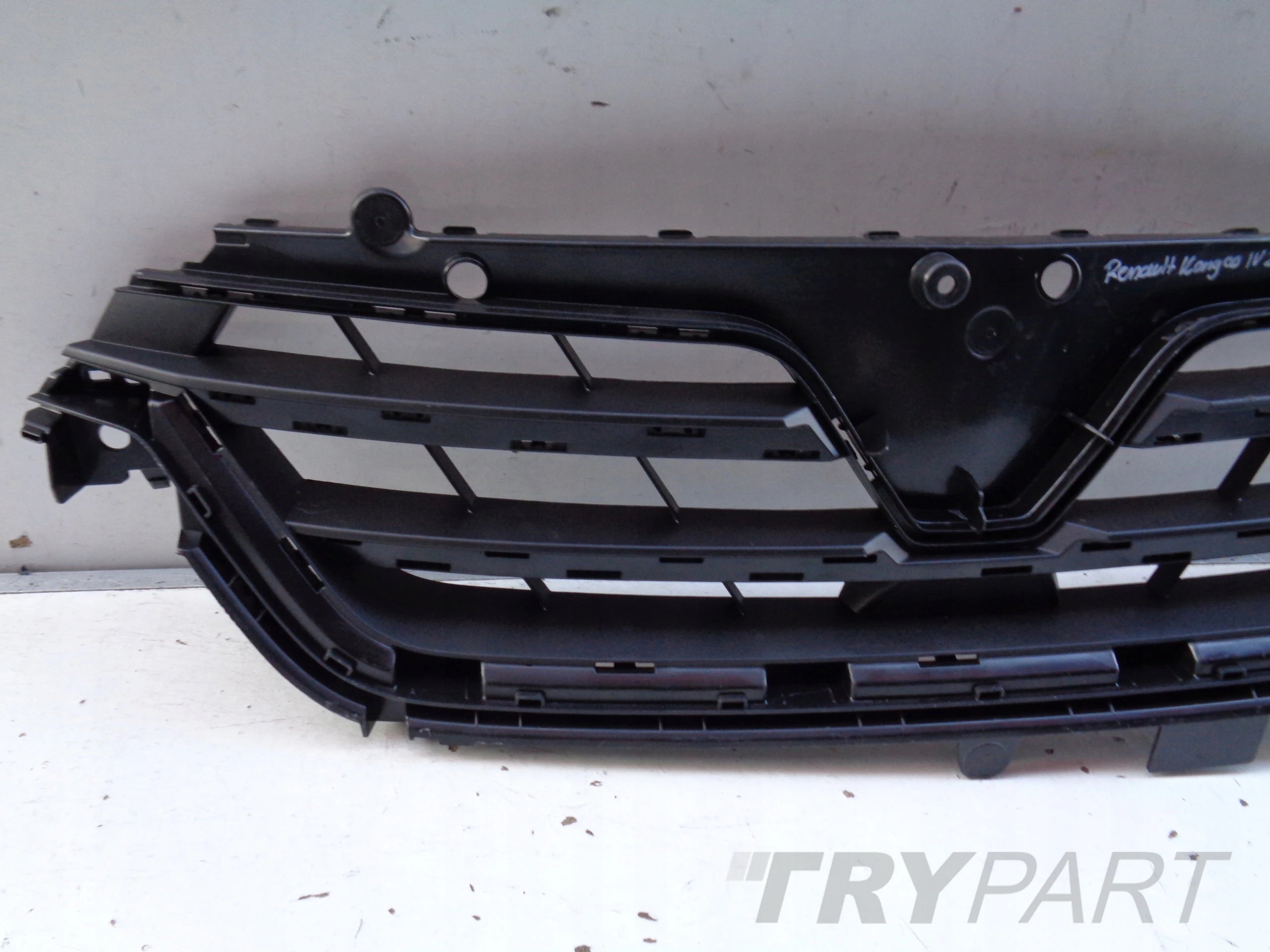 RENAULT KANGOO IV 20- RADIATOR GRILLE