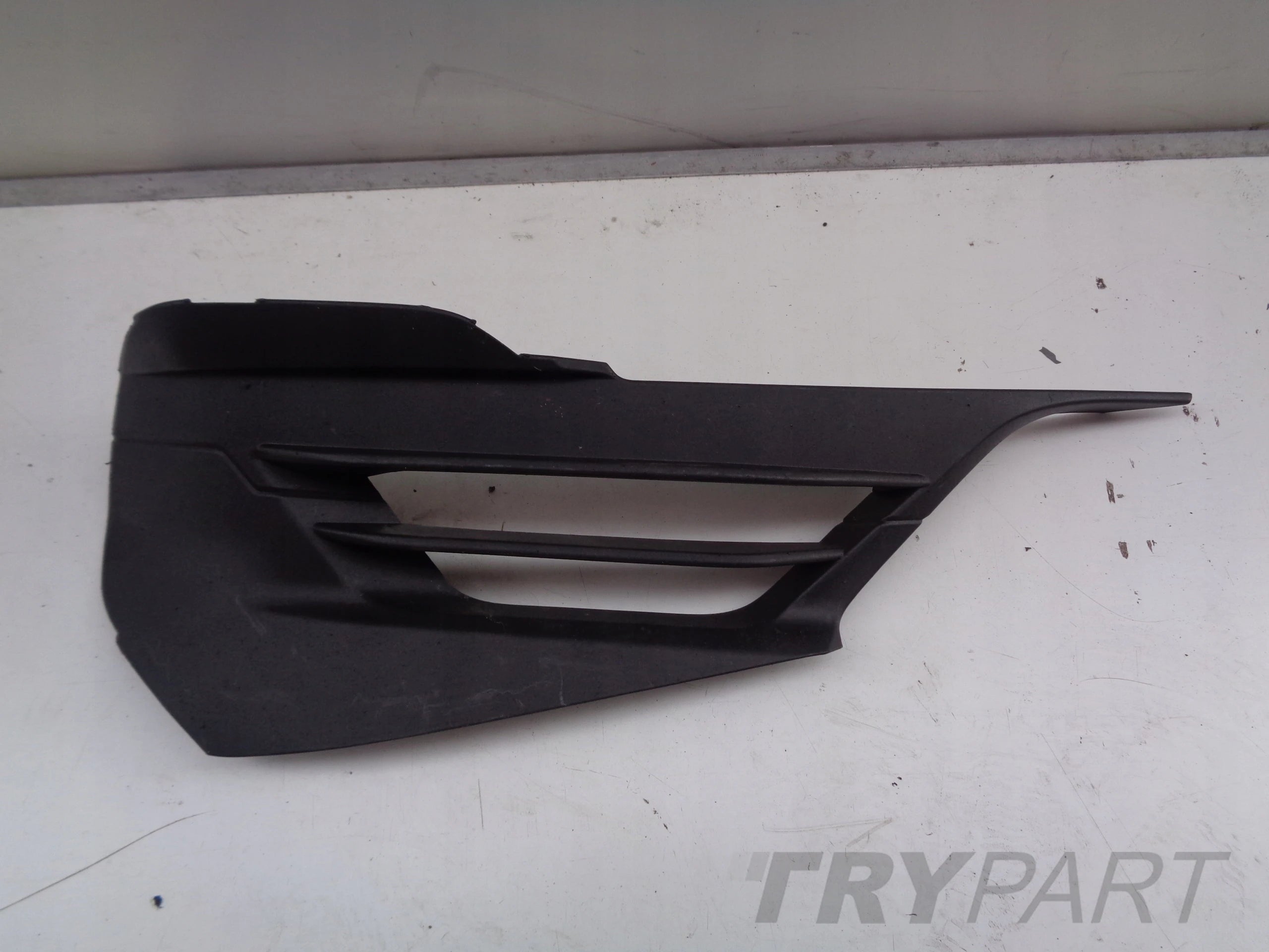RIGHT BUMPER GRILLE FOR BMW 2 F45 F46