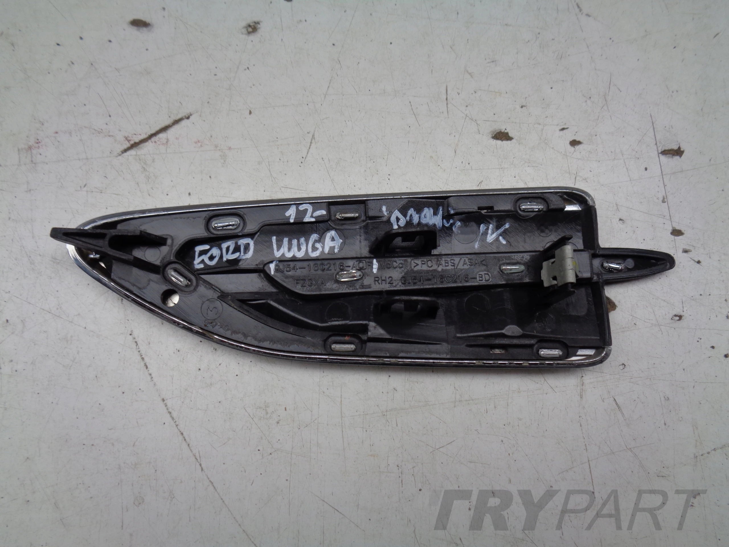 RIGHT FENDER FLARE TRIM FORD KUGA MK2 12-