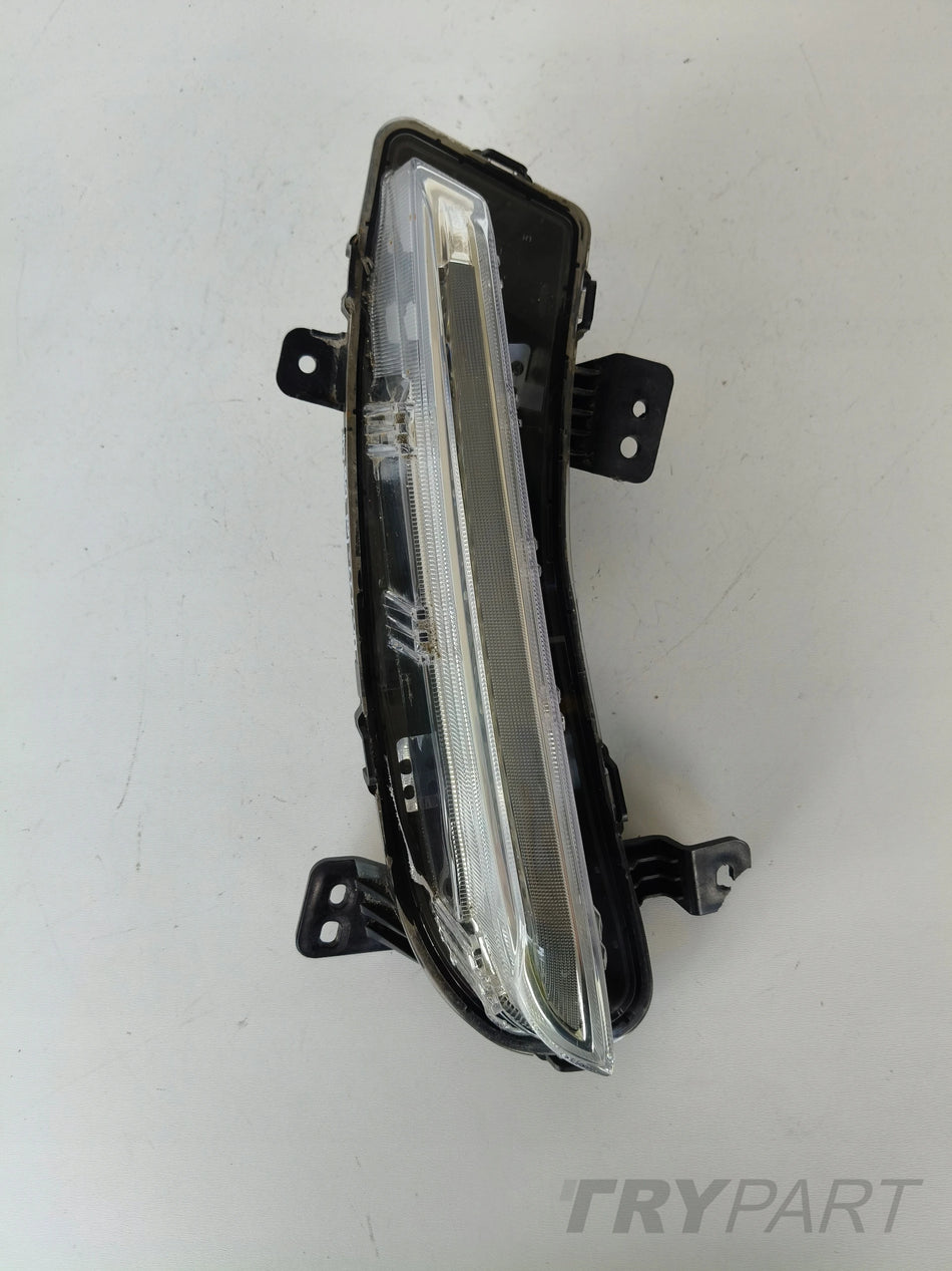 RIGHT FOG LIGHT MG4 MG4 22- LED DRL