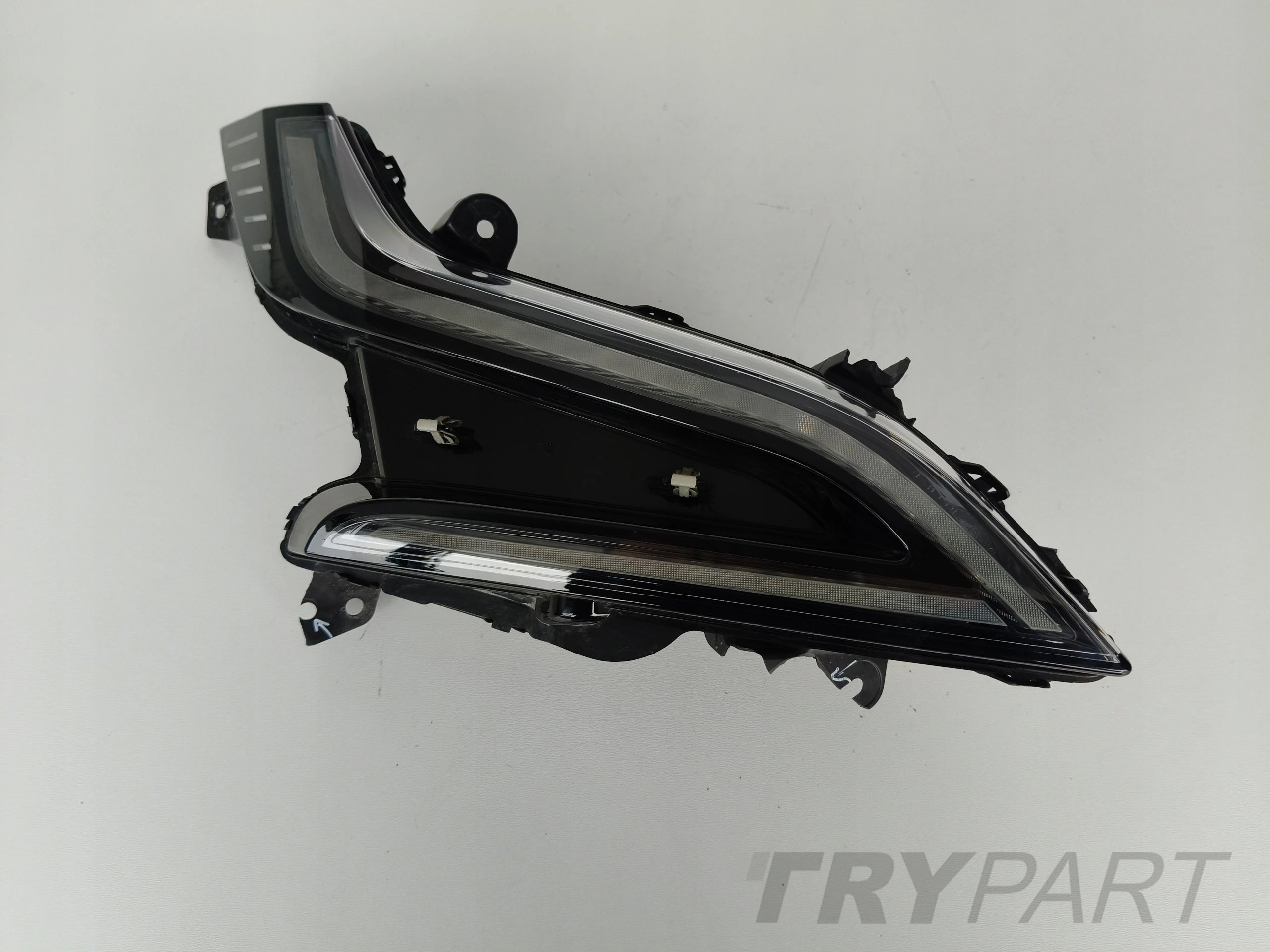 RIGHT FOG LIGHT RENAULT MEGANE E-TECH 23- LED DRL