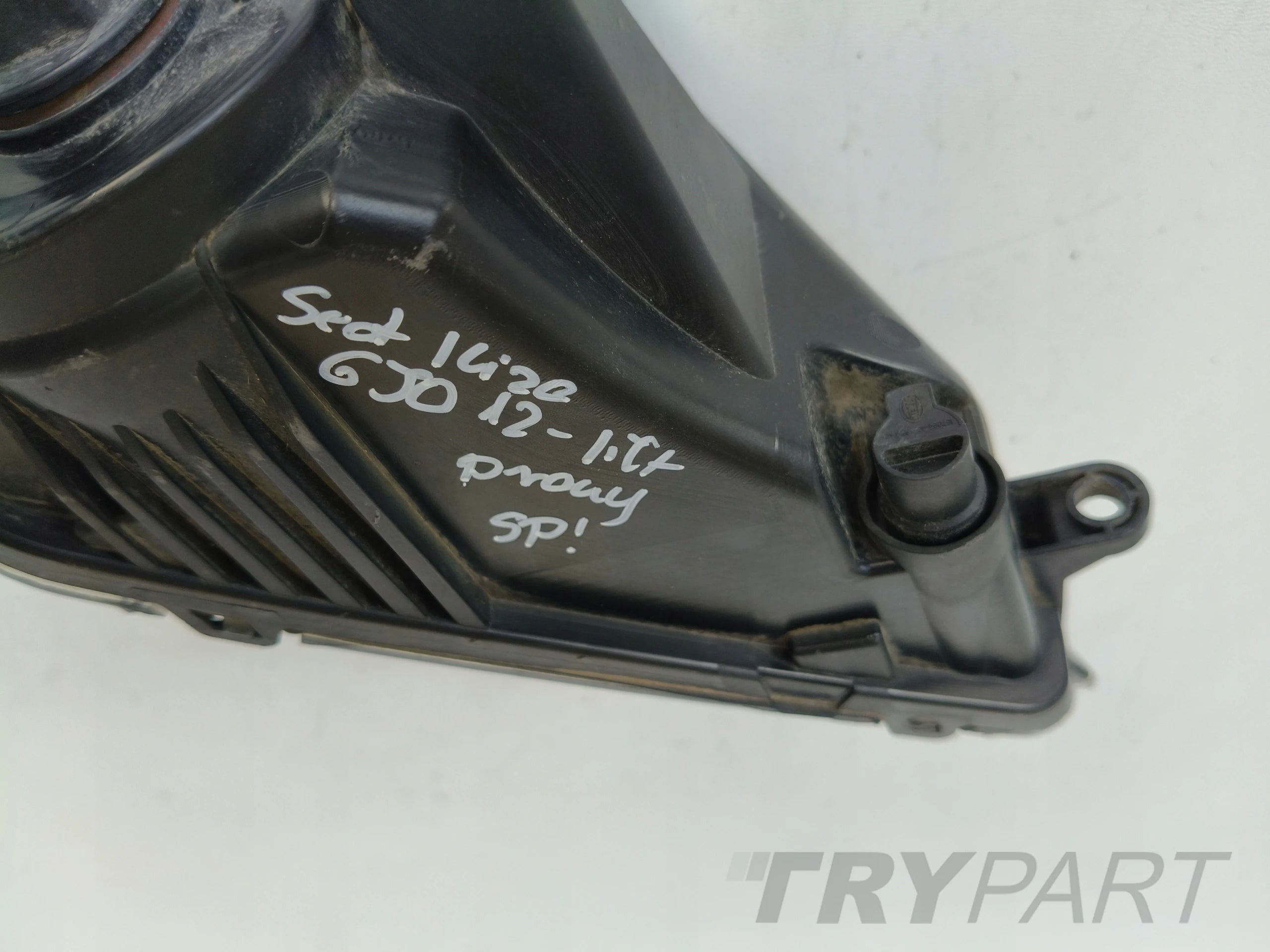 RIGHT FOG LIGHT SEAT IBIZA 6J 6J0 12- LIFT