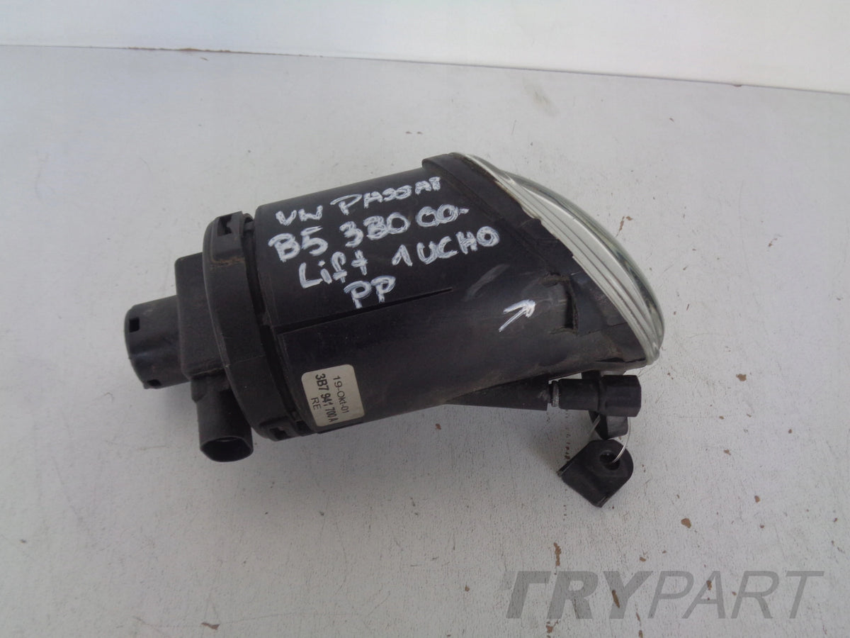 Right Fog Light VW Passat B5 3B 00- Facelift