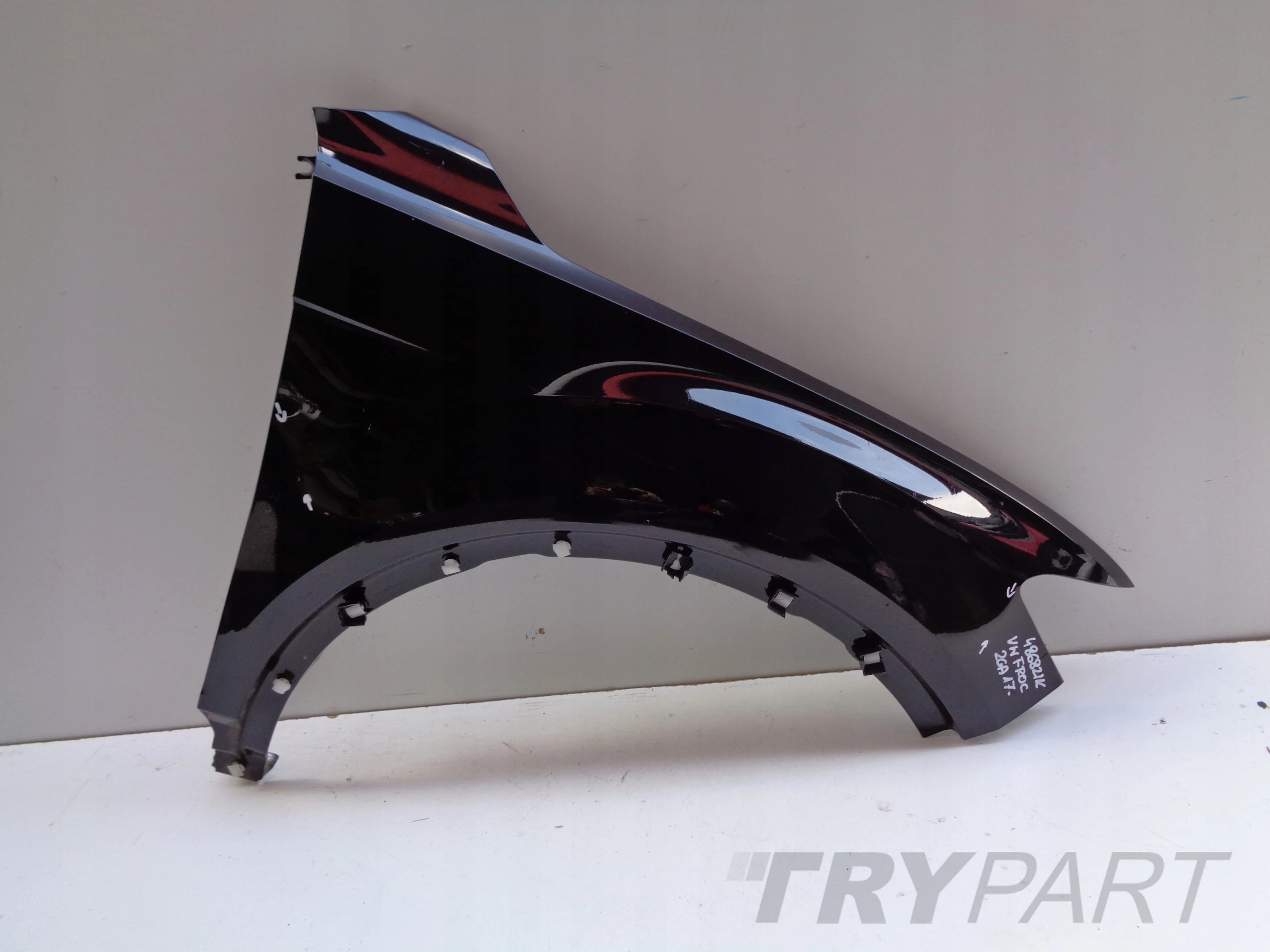 RIGHT FRONT FENDER VW T-ROC 2GA 17- NO. 48682