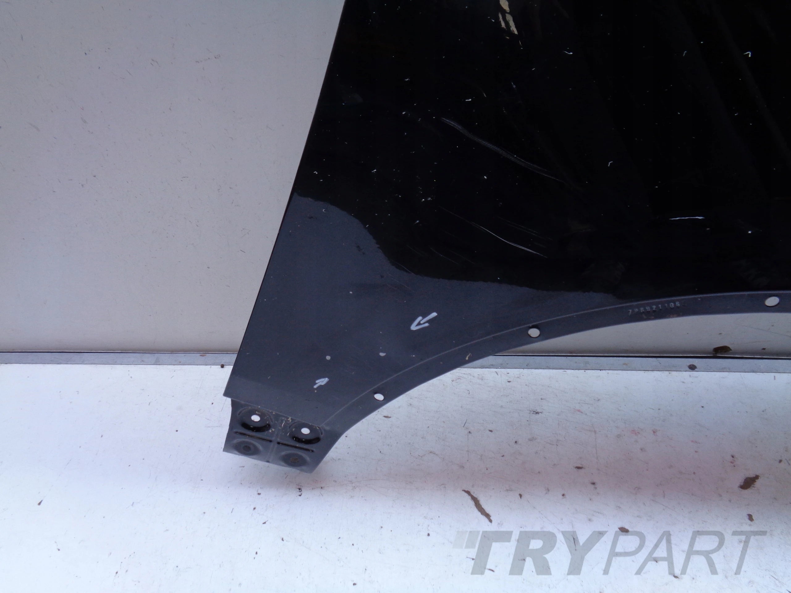 RIGHT FRONT FENDER VW TOUAREG 7P6 10- NO. 45584