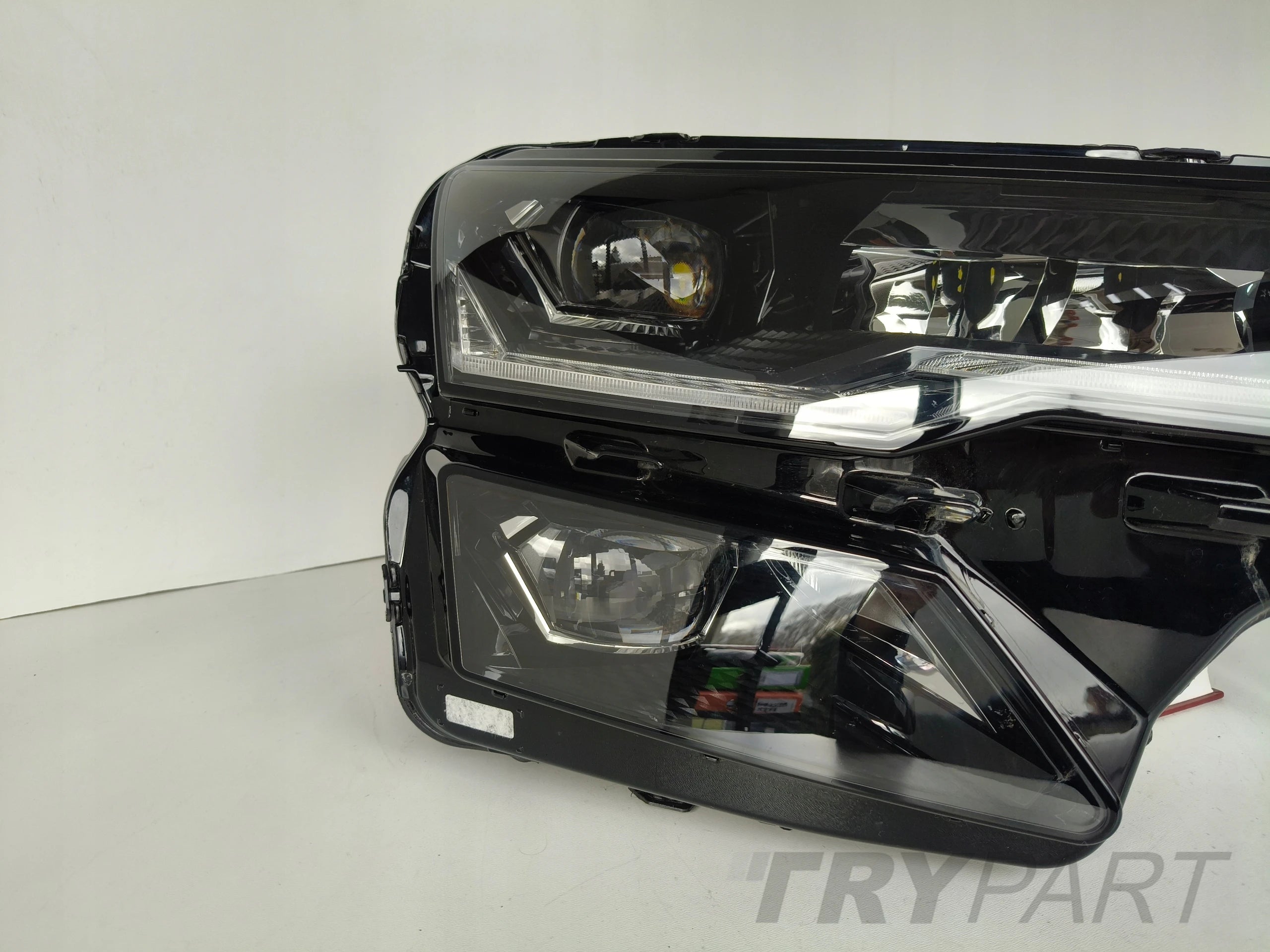 RIGHT HEADLAMP HEADLIGHT SKODA KAROQ 57A 21- LIFT FULL LED