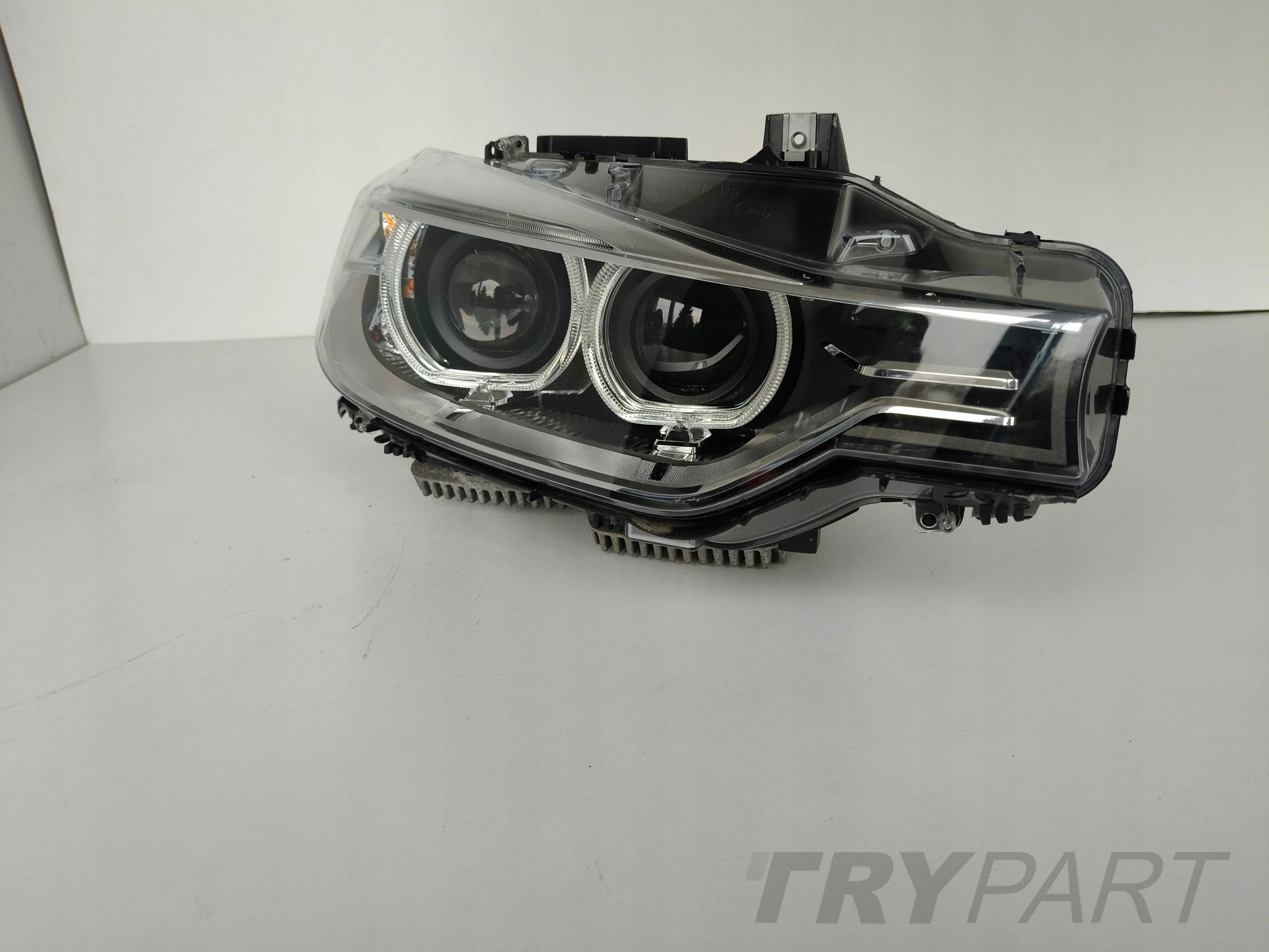 RIGHT HEADLIGHT BMW 3 F30 F31 12-15 XENON LED NON-ADAPTIVE