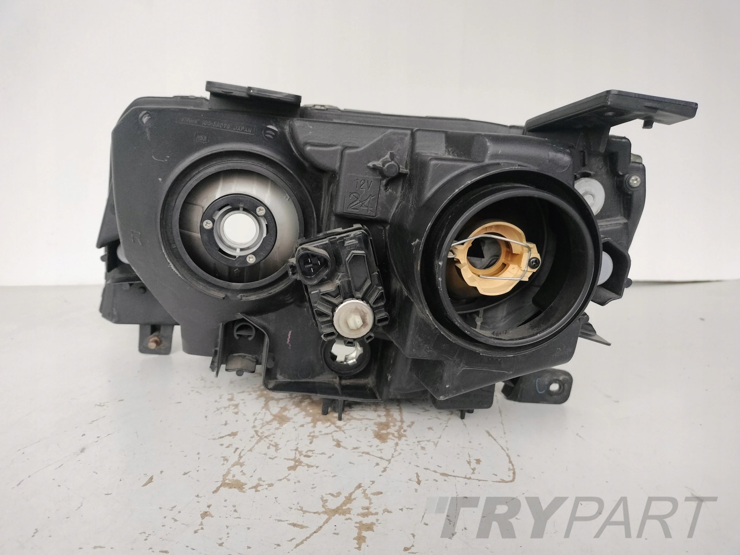 RIGHT HEADLIGHT FOR SUZUKI GRAND VITARA 05-