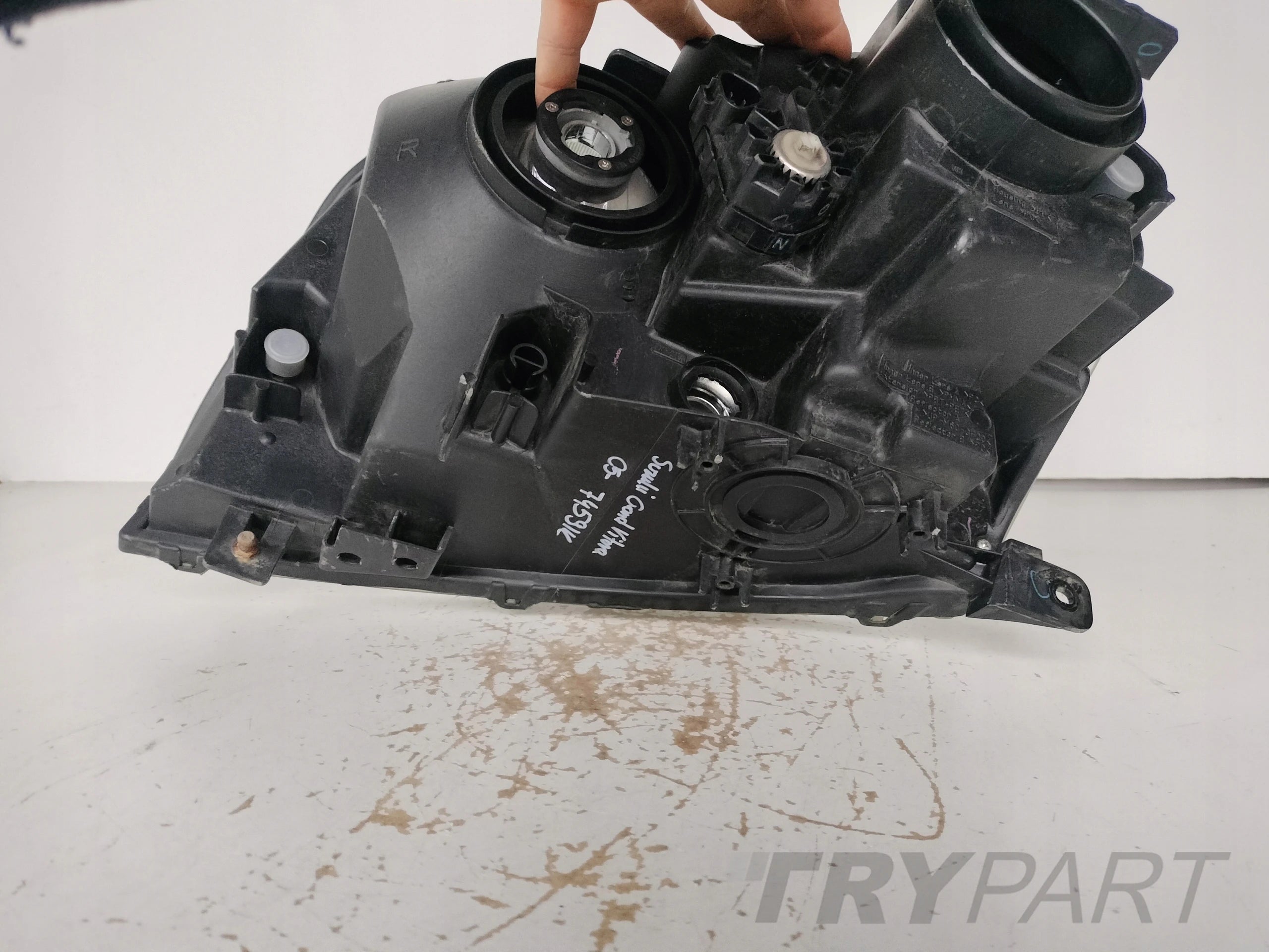 RIGHT HEADLIGHT FOR SUZUKI GRAND VITARA 05-