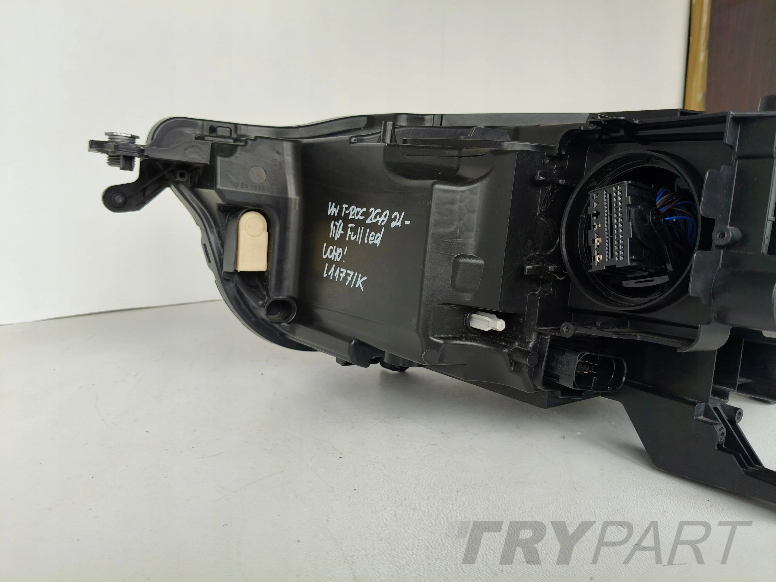 RIGHT HEADLIGHT FOR VW T-ROC 2GA 21- FACELIFT FULL LED IQ LIGHT
