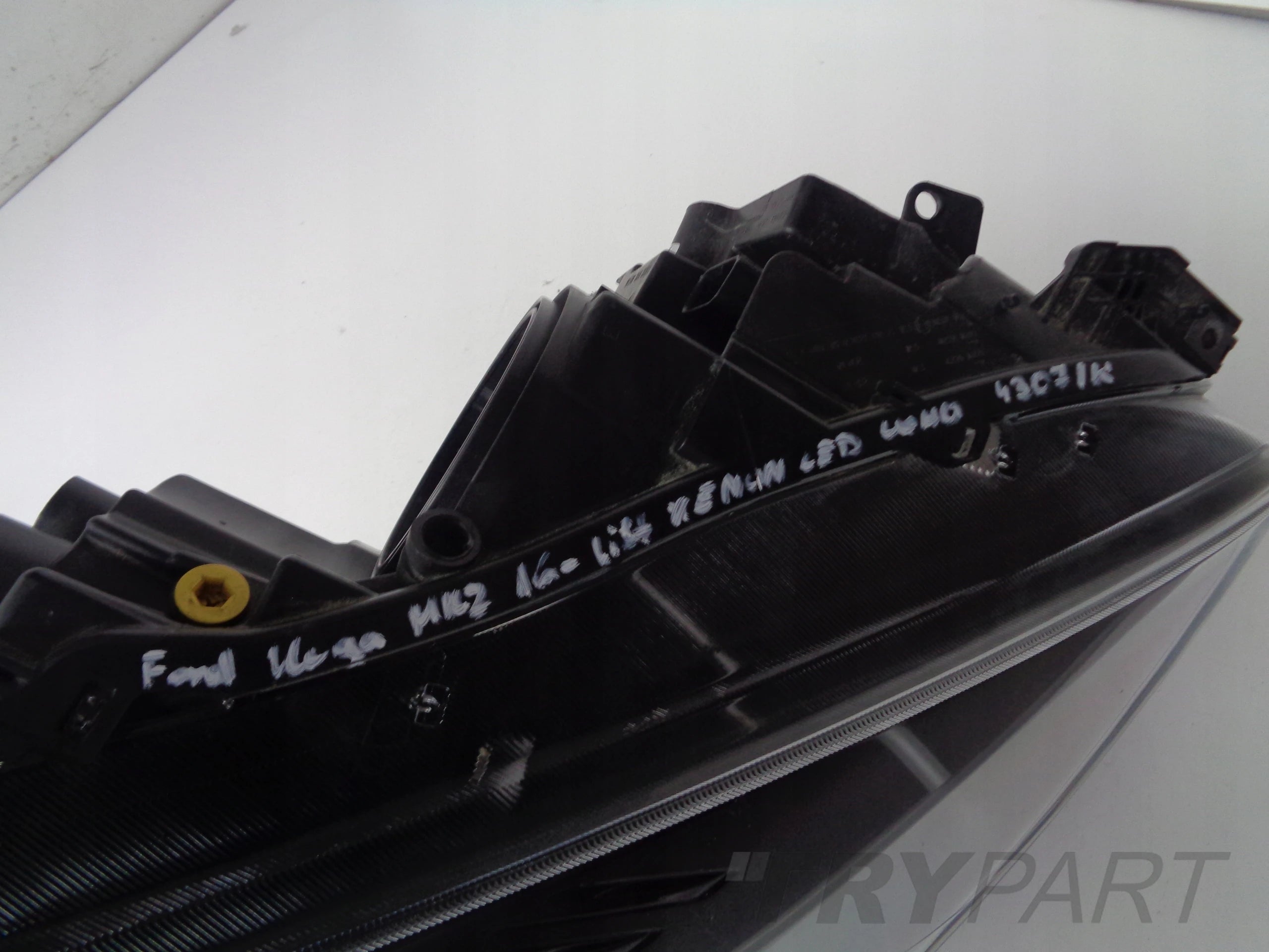 RIGHT HEADLIGHT FORD KUGA MK2 16- LIFT XENON LED ADAPTIVE DARK