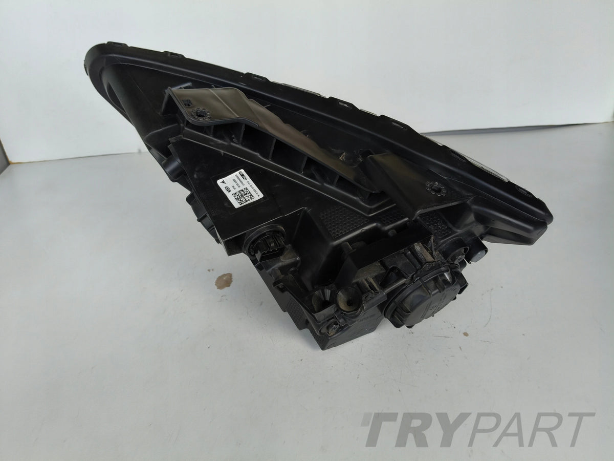 RIGHT HEADLIGHT HYUNDAI BAYON 21-
