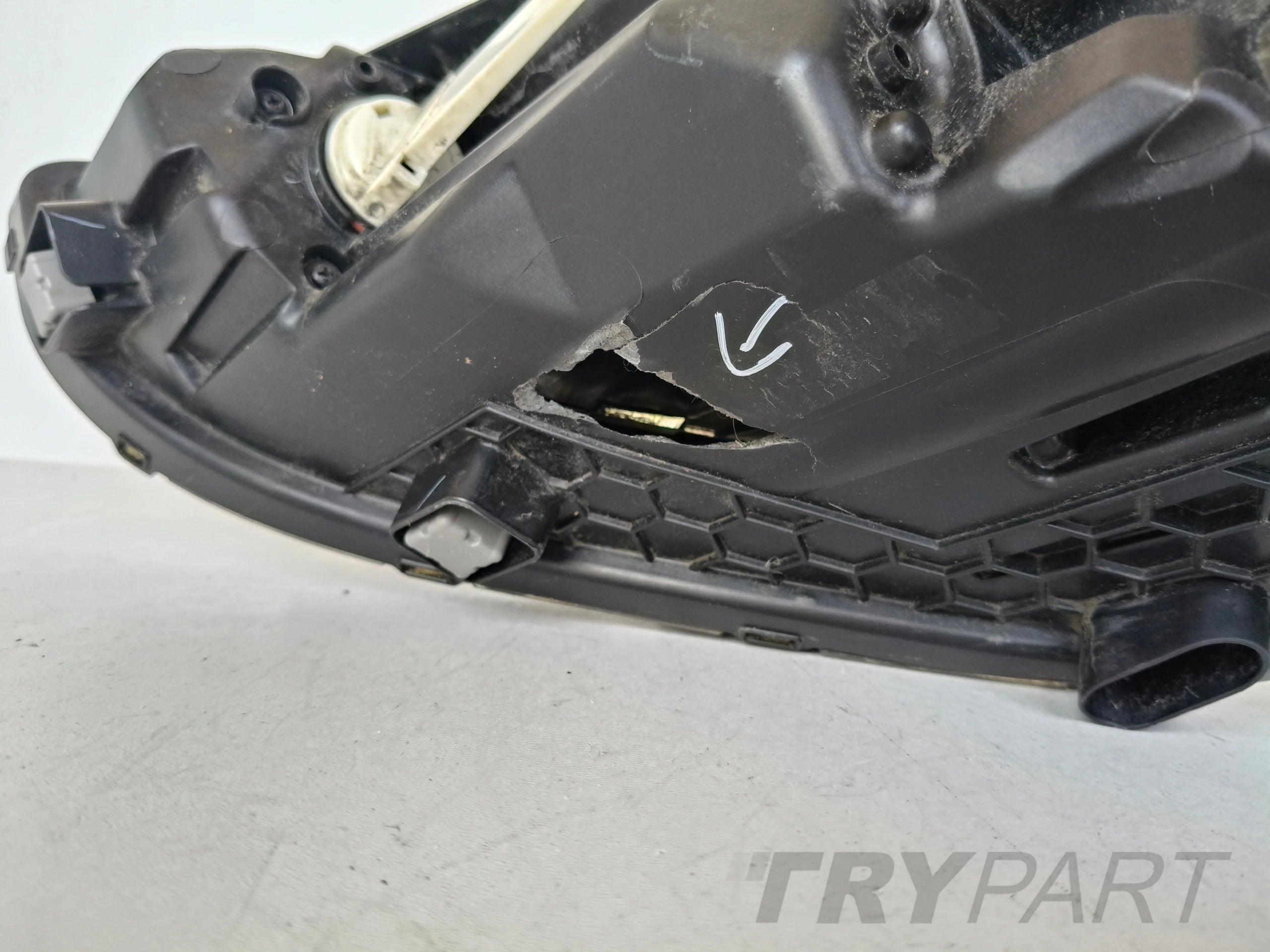 RIGHT HEADLIGHT HYUNDAI I30 III 17- WITH CORNERING LIGHTS