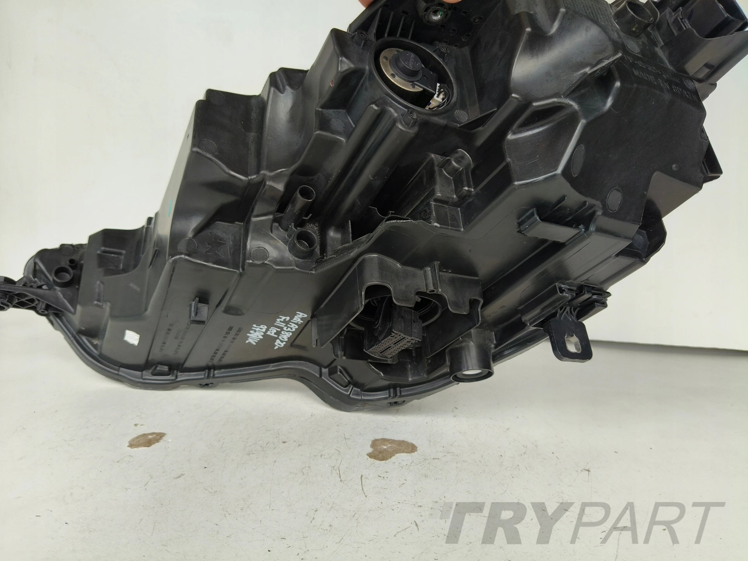 RIGHT HEADLIGHT LAMP AUDI A3 8Y 8Y0 20- FULL LED