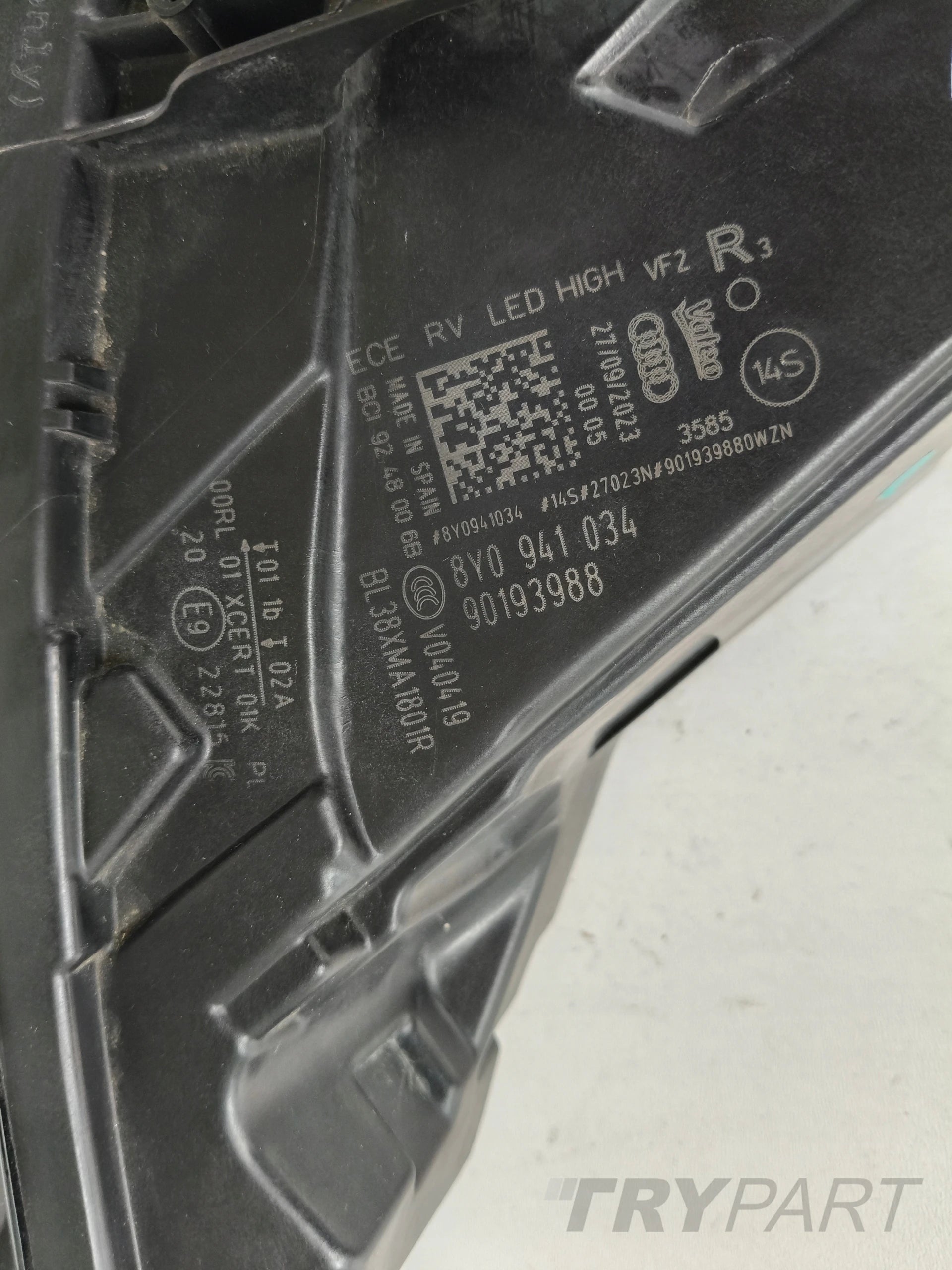 RIGHT HEADLIGHT LAMP AUDI A3 8Y 8Y0 20- FULL LED