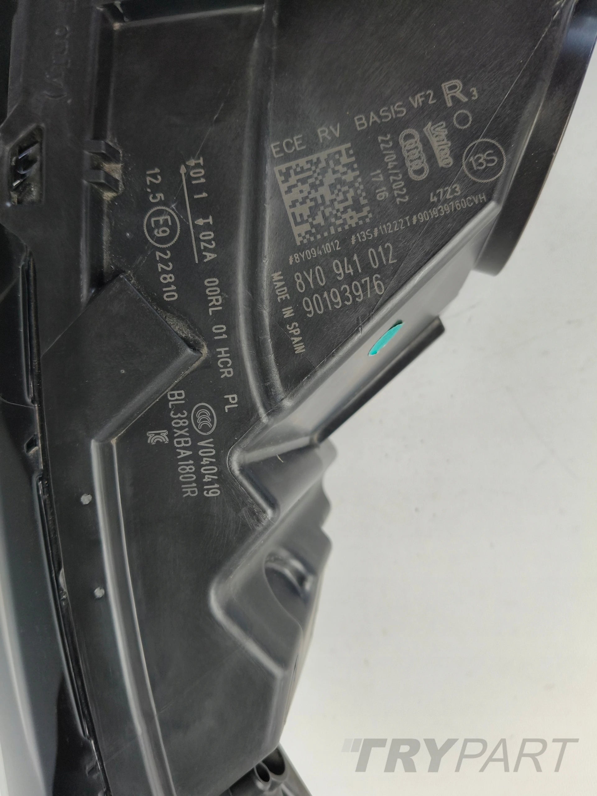RIGHT HEADLIGHT LAMP AUDI A3 8Y 8Y0 20- FULL LED