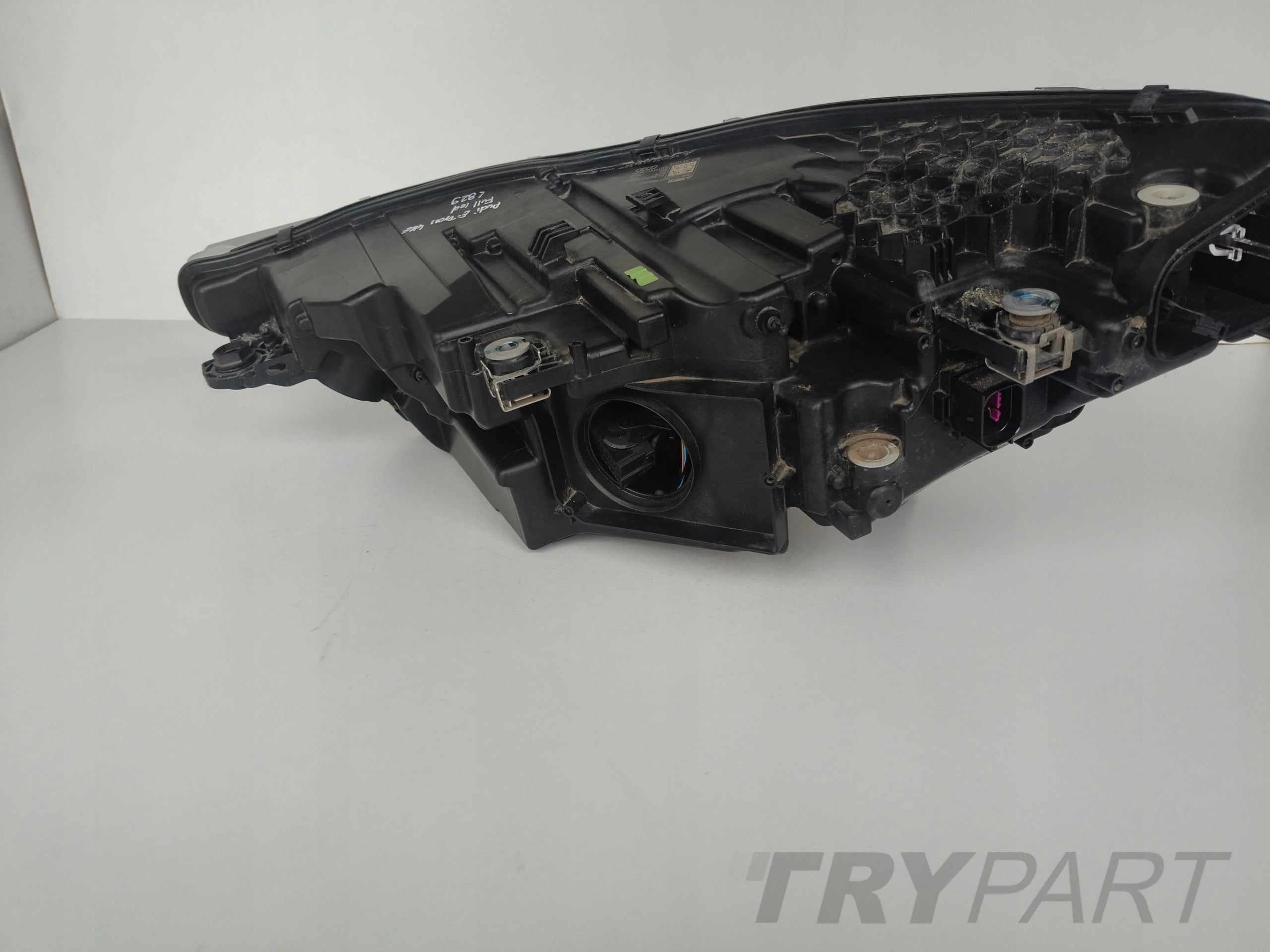 RIGHT HEADLIGHT LAMP AUDI E-TRON 4KE FULL LED
