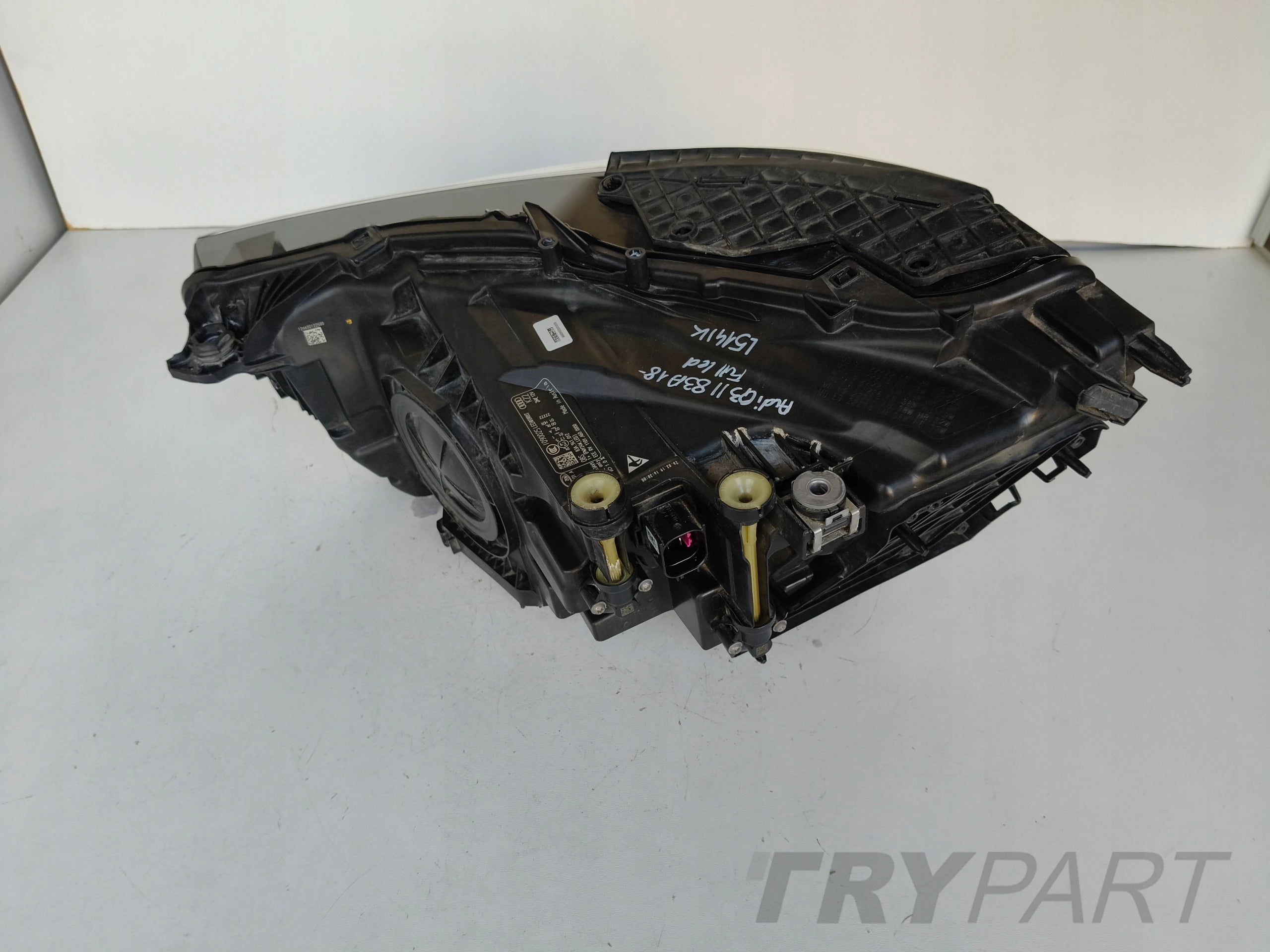 RIGHT HEADLIGHT LAMP AUDI Q3 II 83A 18- FULL LED