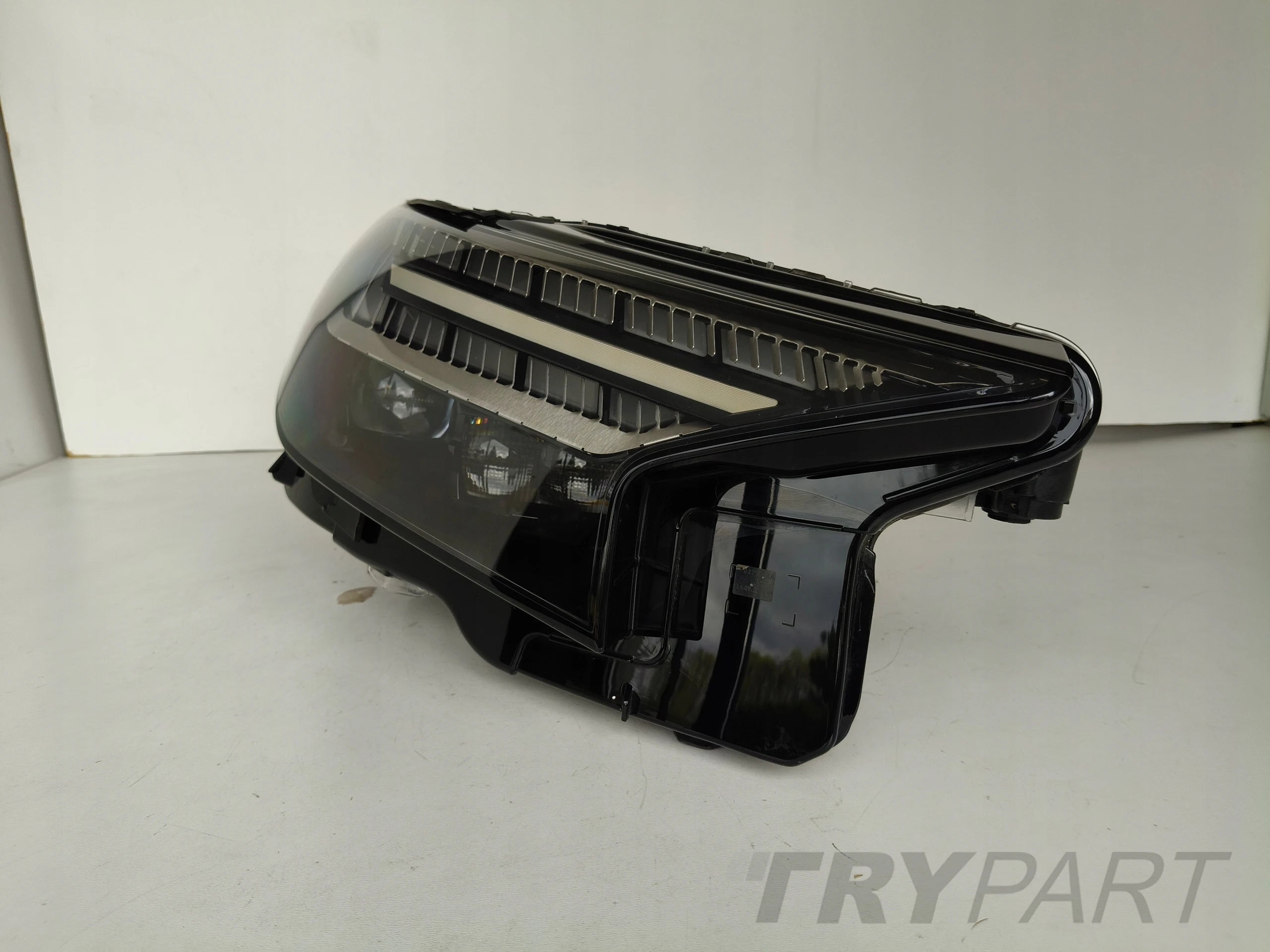 RIGHT HEADLIGHT LAMP AUDI Q4 89A FULL LED MATRIX