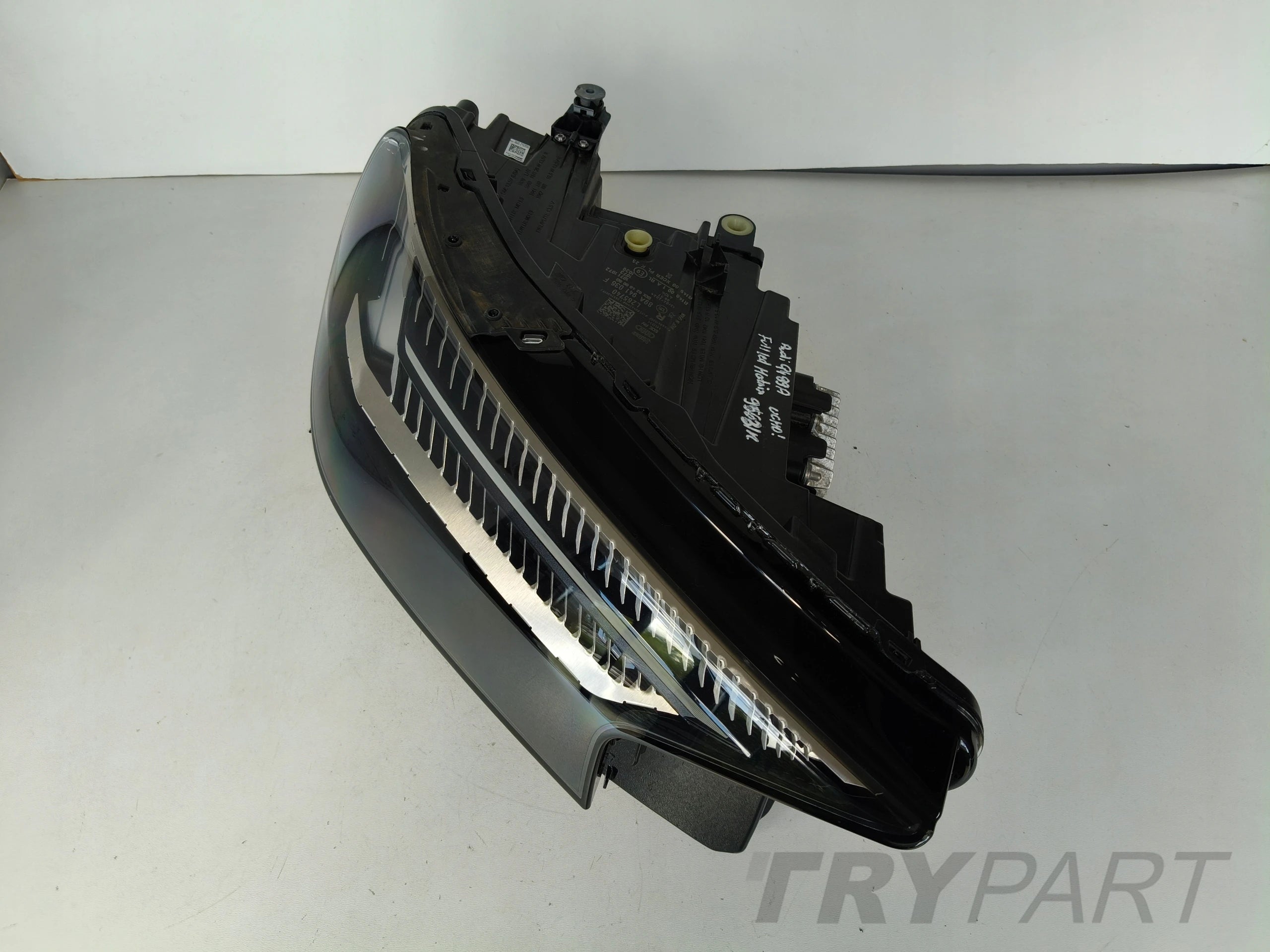 RIGHT HEADLIGHT LAMP AUDI Q4 89A FULL LED MATRIX