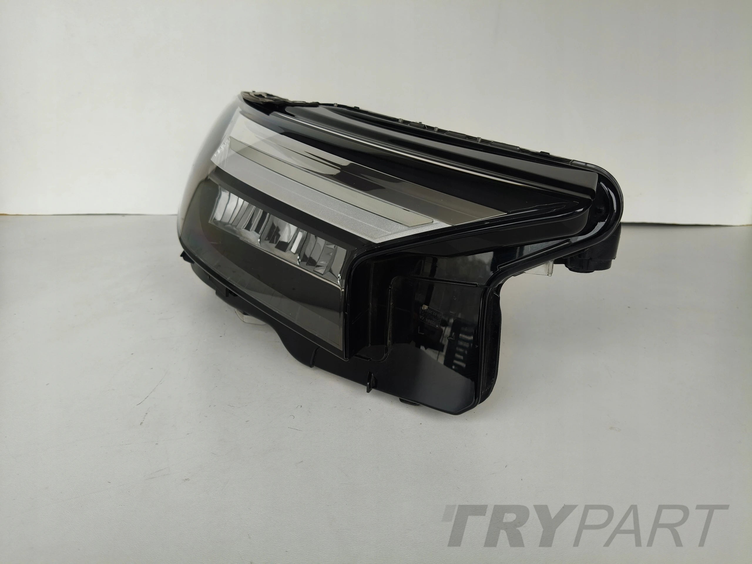 RIGHT HEADLIGHT LAMP AUDI Q4 89A FULL LED