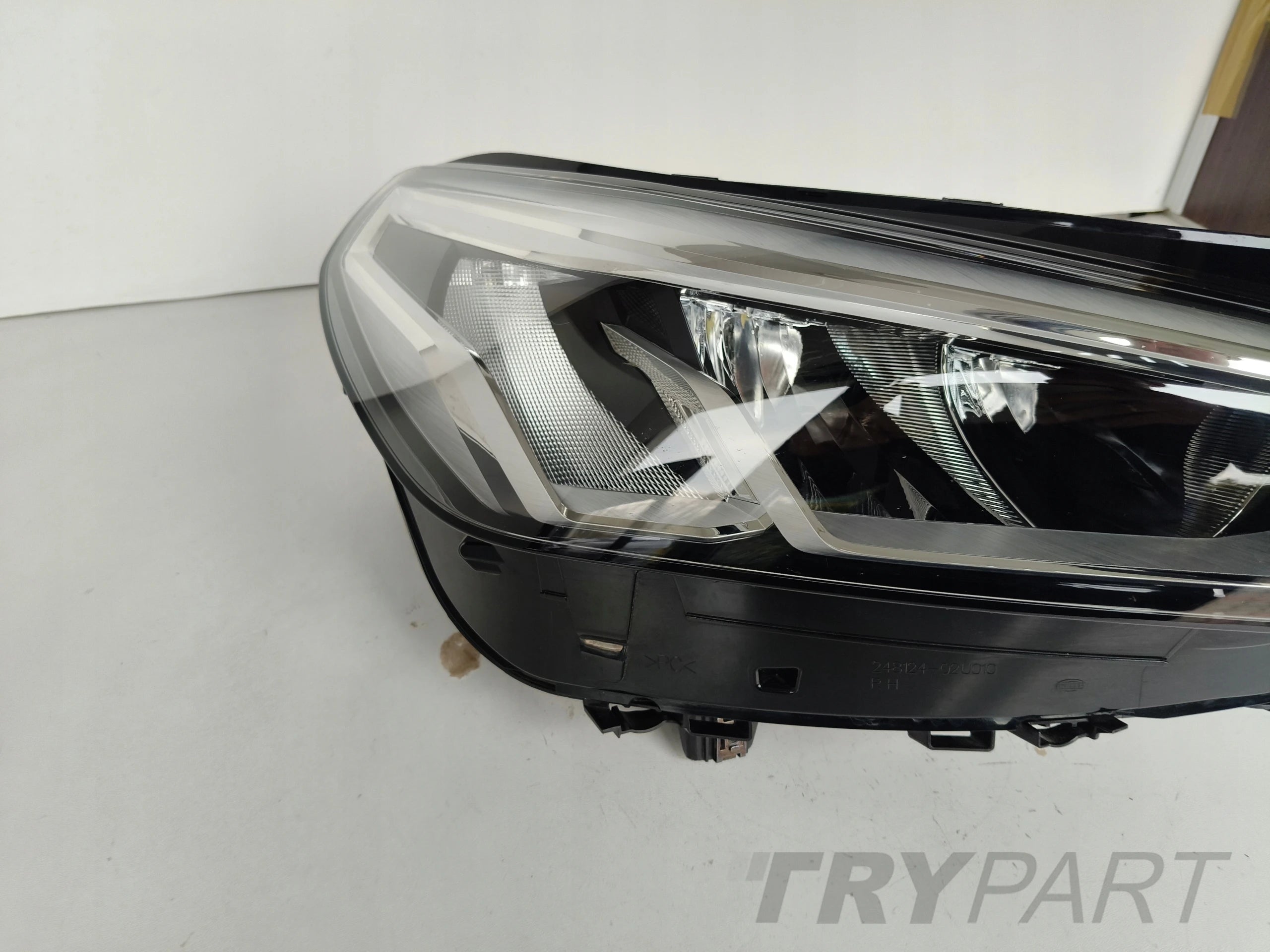 RIGHT HEADLIGHT LAMP BMW X1 U11 22- FULL LED
