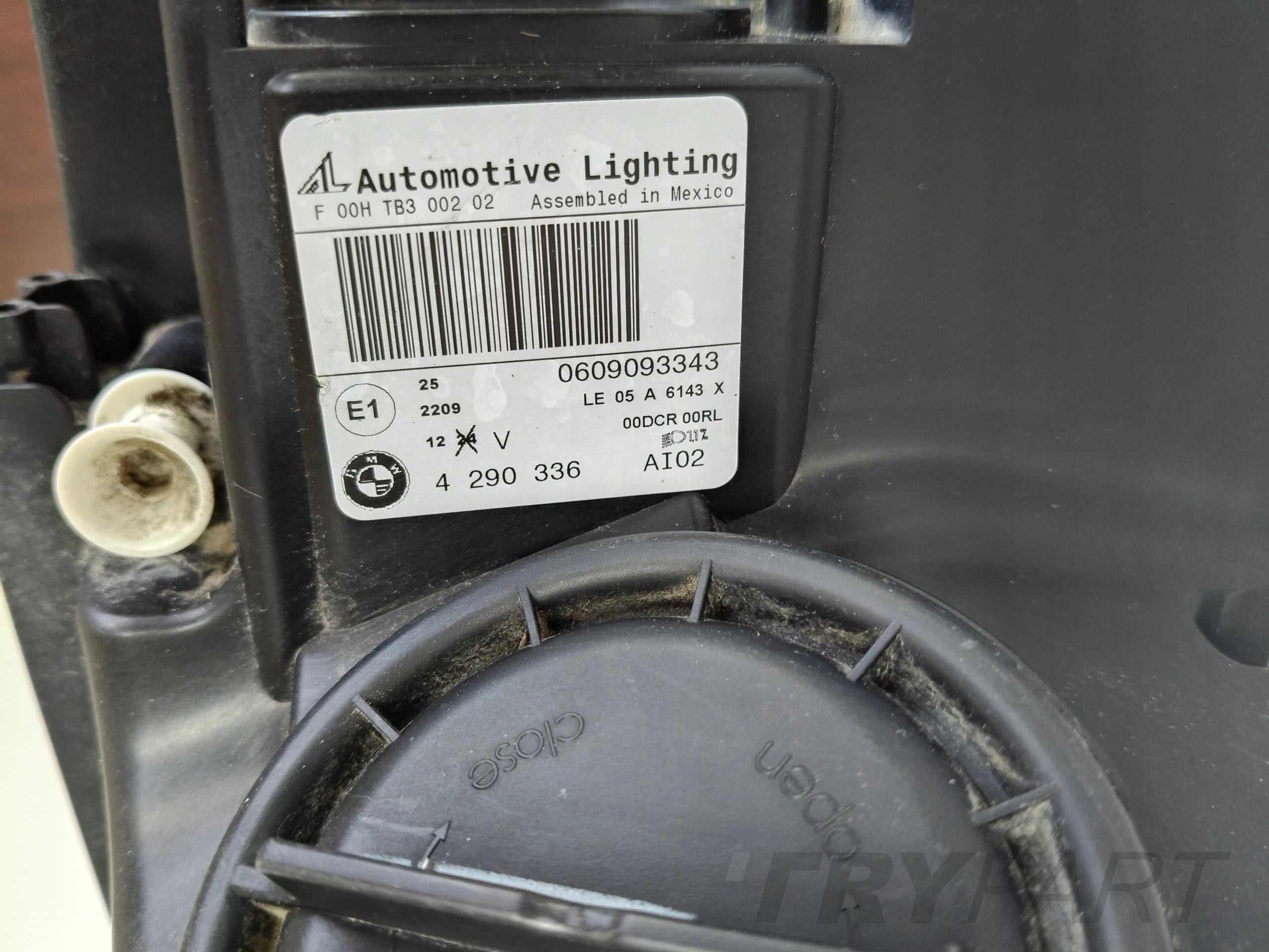 RIGHT HEADLIGHT LAMP BMW X5 E70 XENON NON-ADAPTIVE