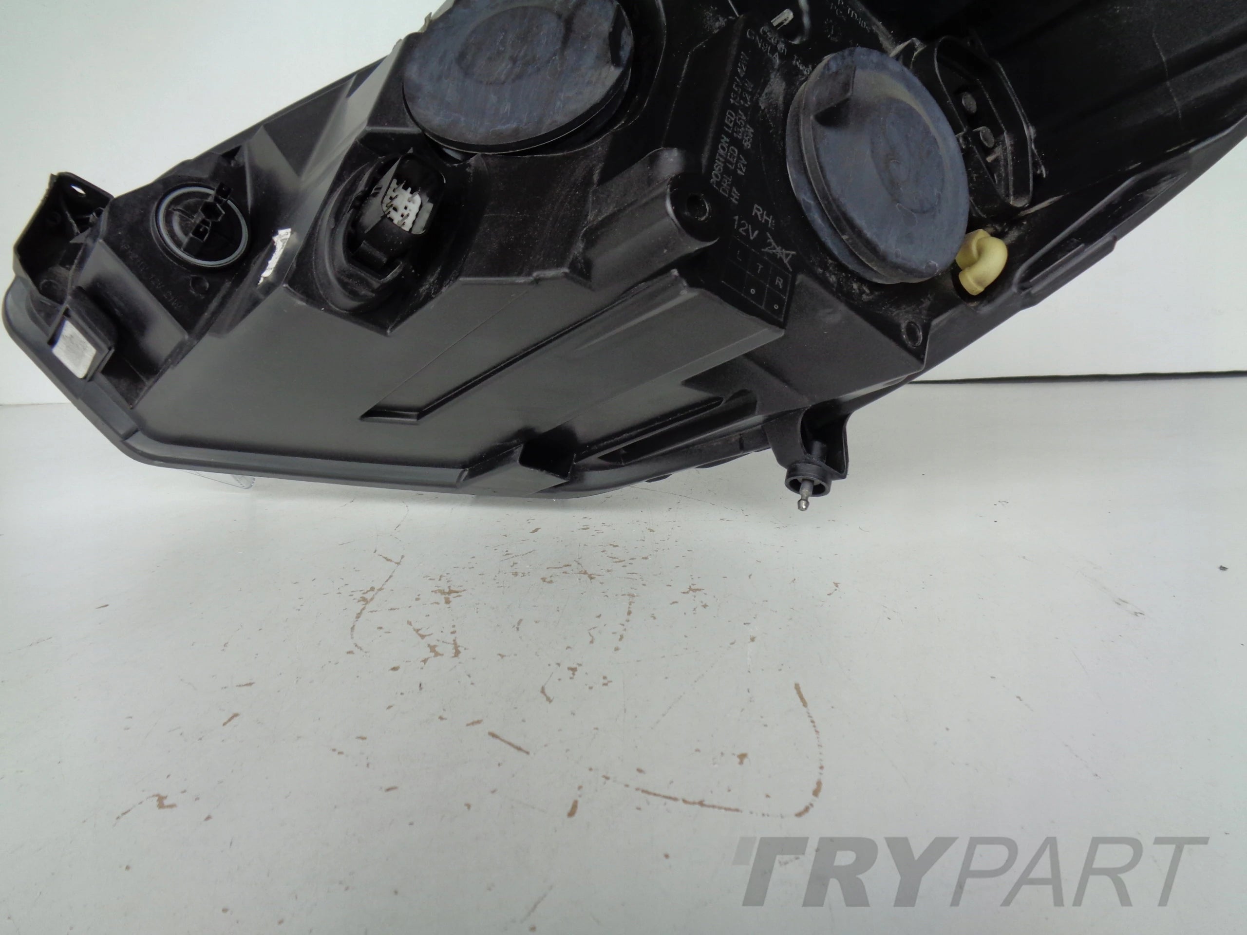 RIGHT HEADLIGHT LAMP FOR FORD FIESTA MK8 17-