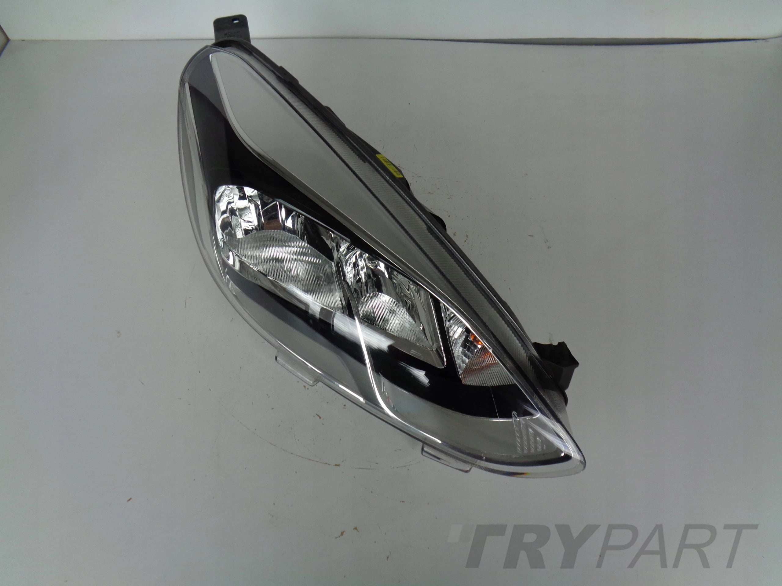 RIGHT HEADLIGHT LAMP FOR FORD FIESTA MK8 17-