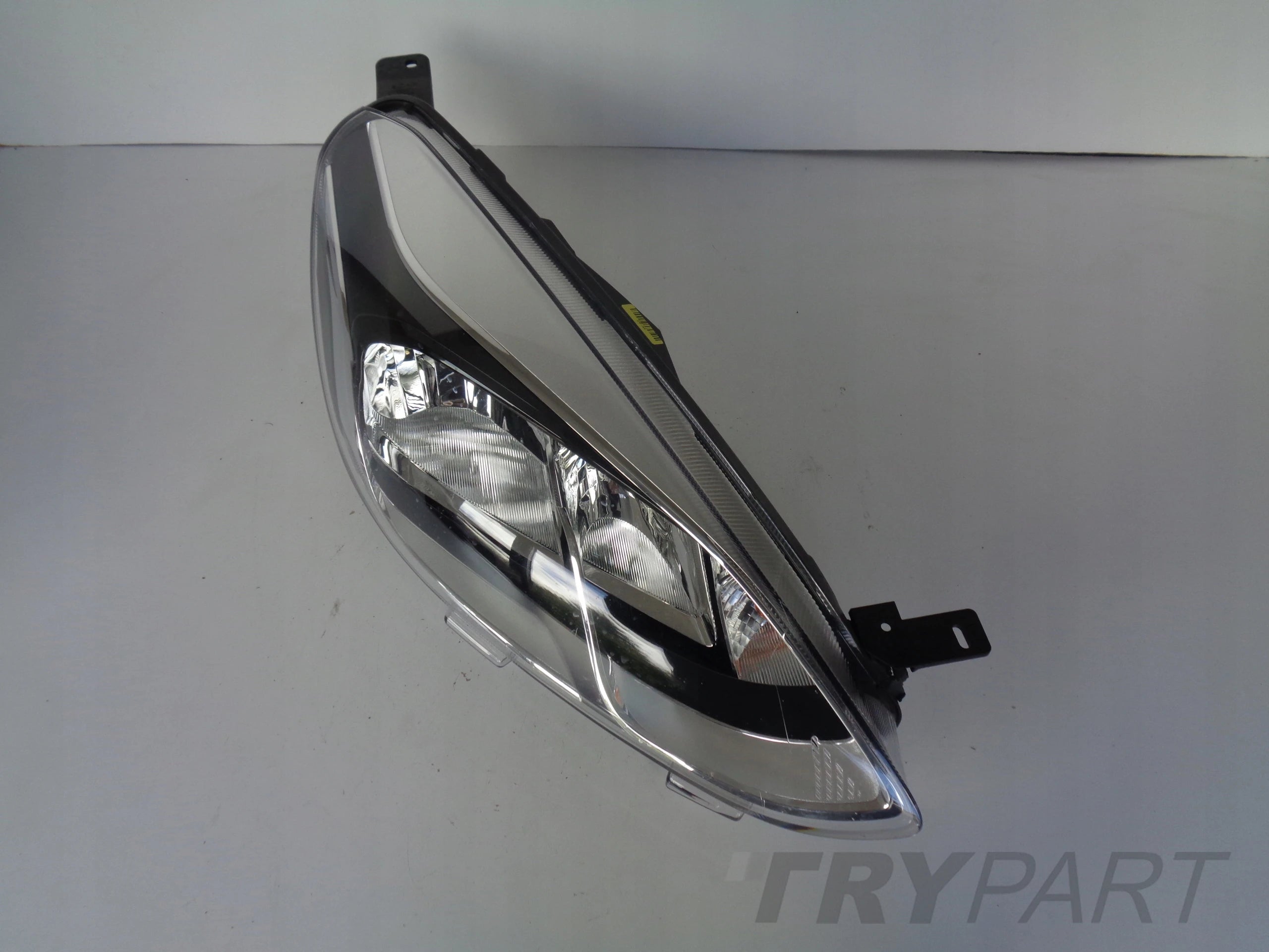 RIGHT HEADLIGHT LAMP FOR FORD FIESTA MK8 17-