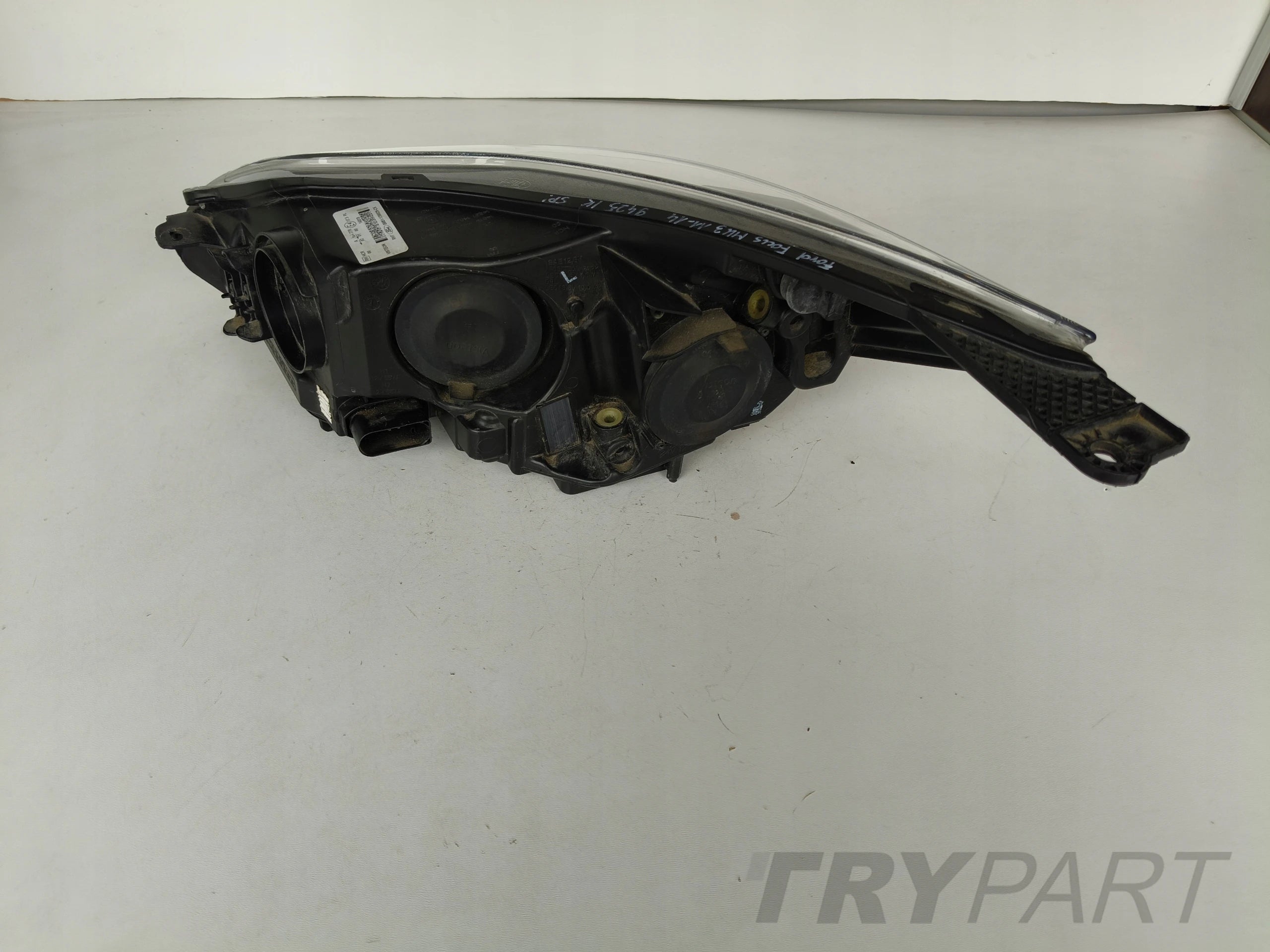 RIGHT HEADLIGHT LAMP FOR FORD FOCUS MK3 11-14 DARK