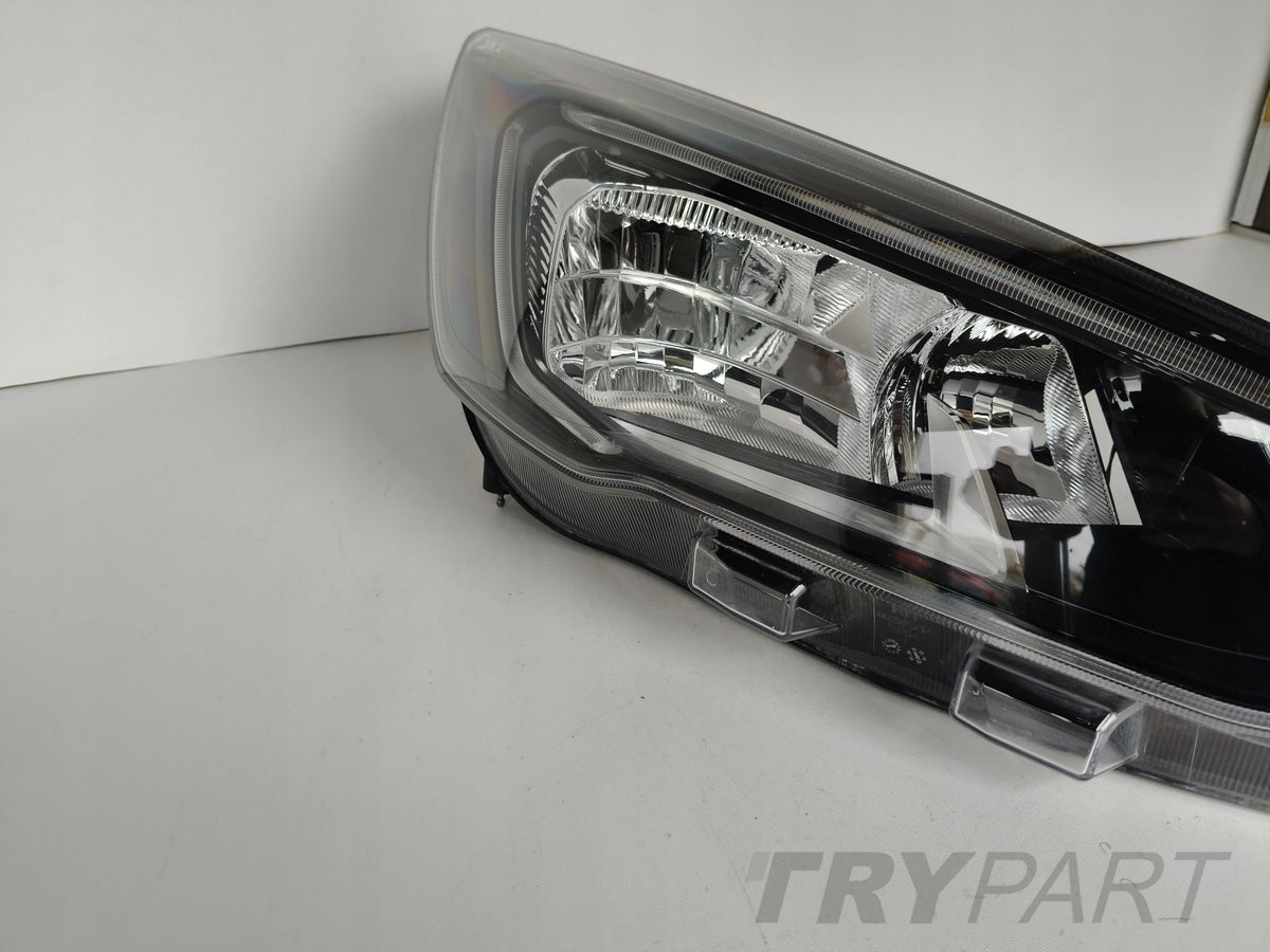 RIGHT HEADLIGHT LAMP FOR FORD FOCUS MK4 18- LED