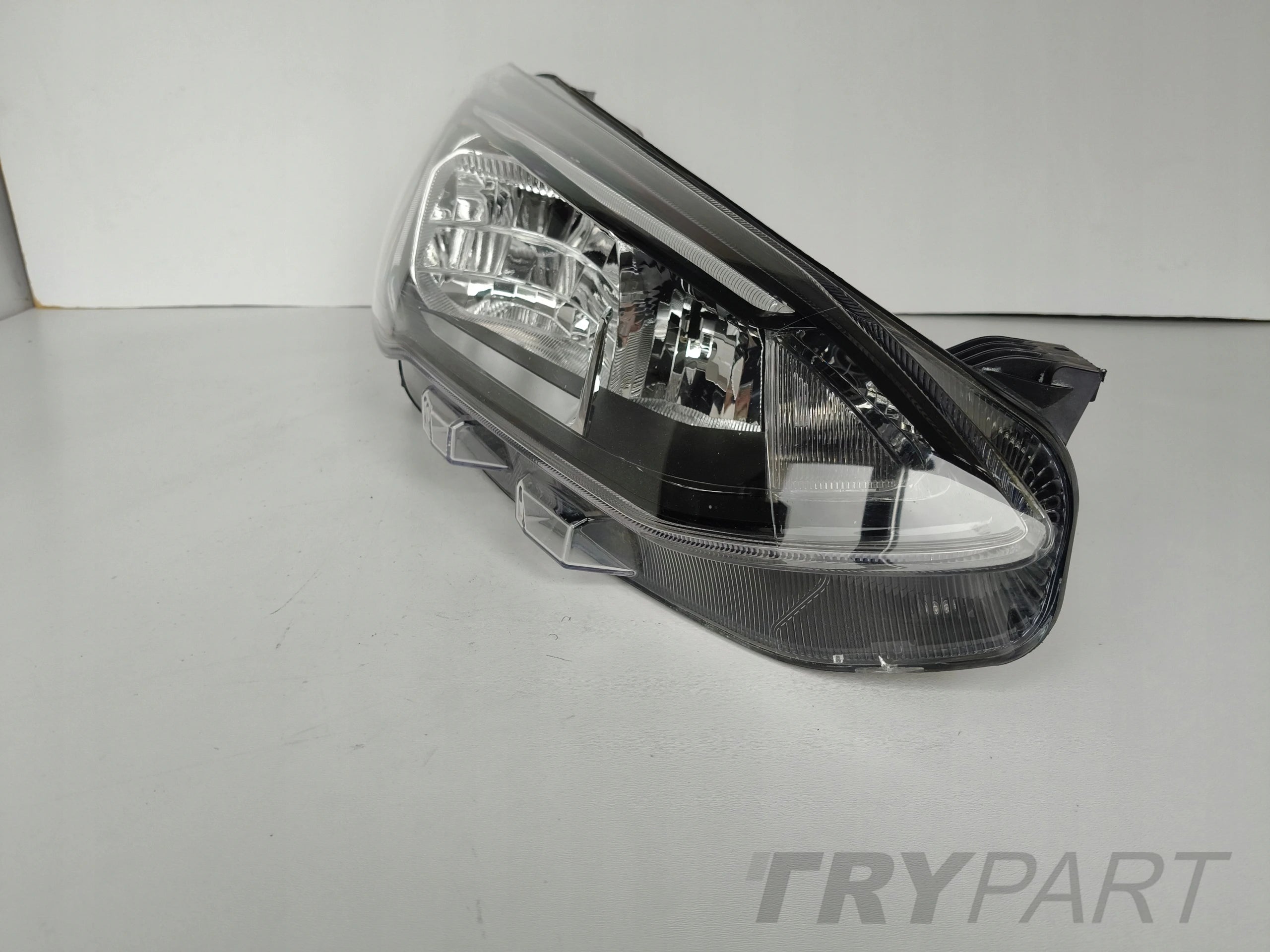 RIGHT HEADLIGHT LAMP FOR FORD FOCUS MK4 18- LED