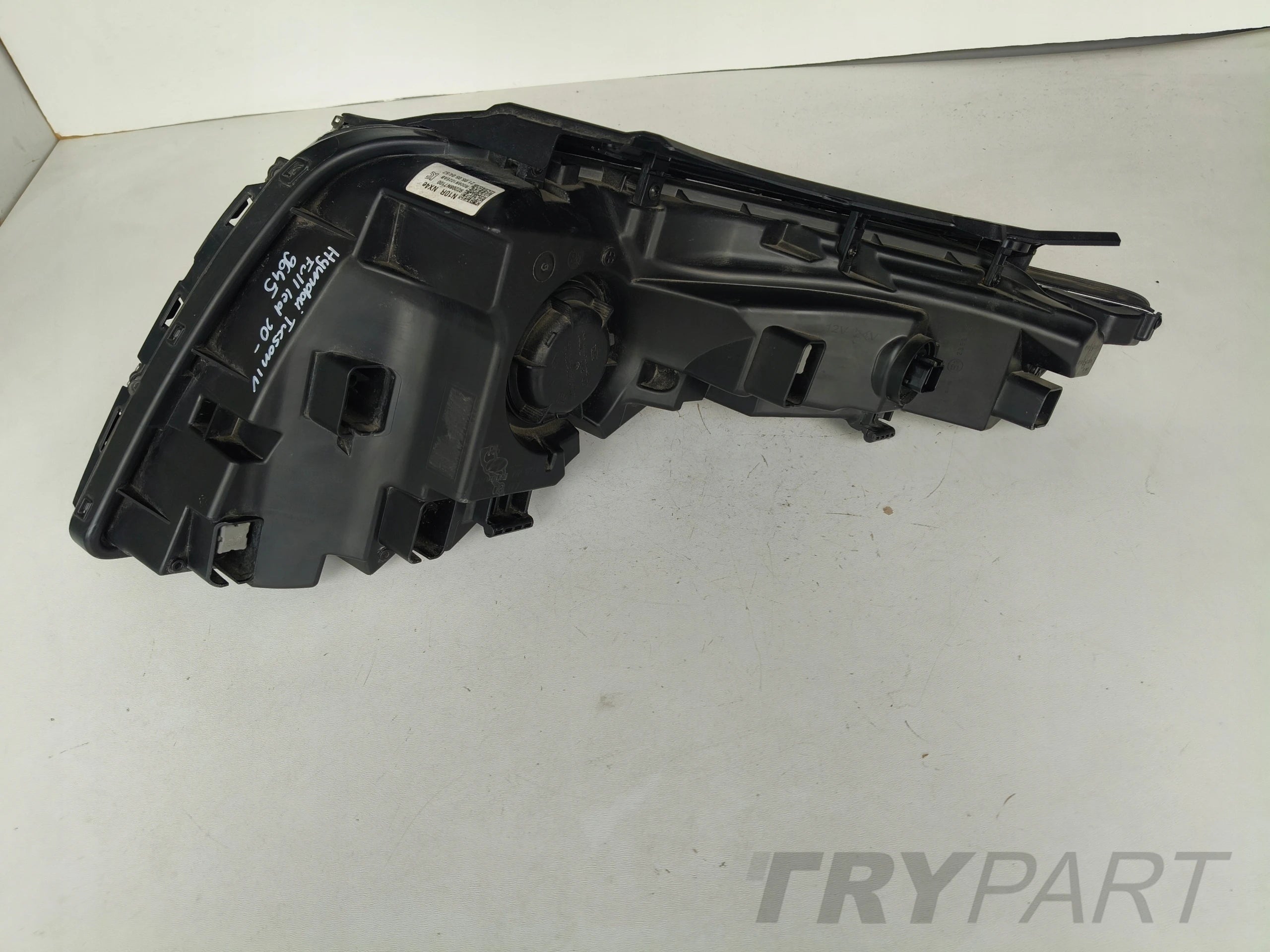 RIGHT HEADLIGHT LAMP FOR HYUNDAI TUCSON IV 18- FULL LED