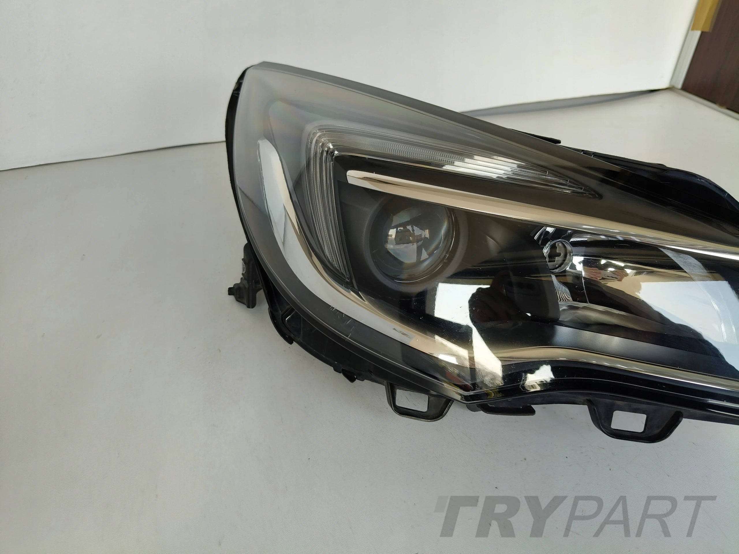 RIGHT HEADLIGHT LAMP FOR OPEL ASTRA V K 15- LED