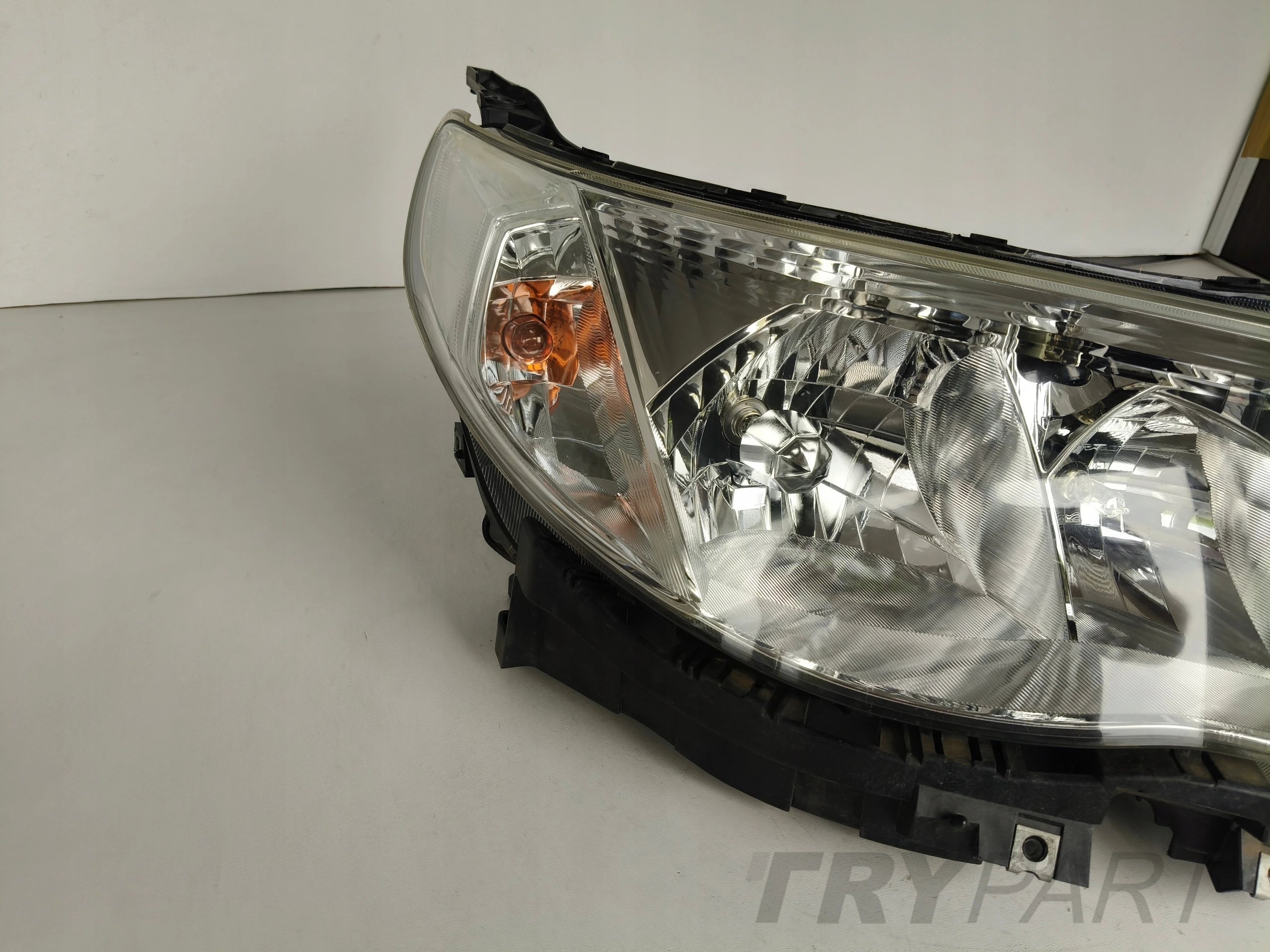 RIGHT HEADLIGHT LAMP FOR SUBARU FORESTER III 08-13