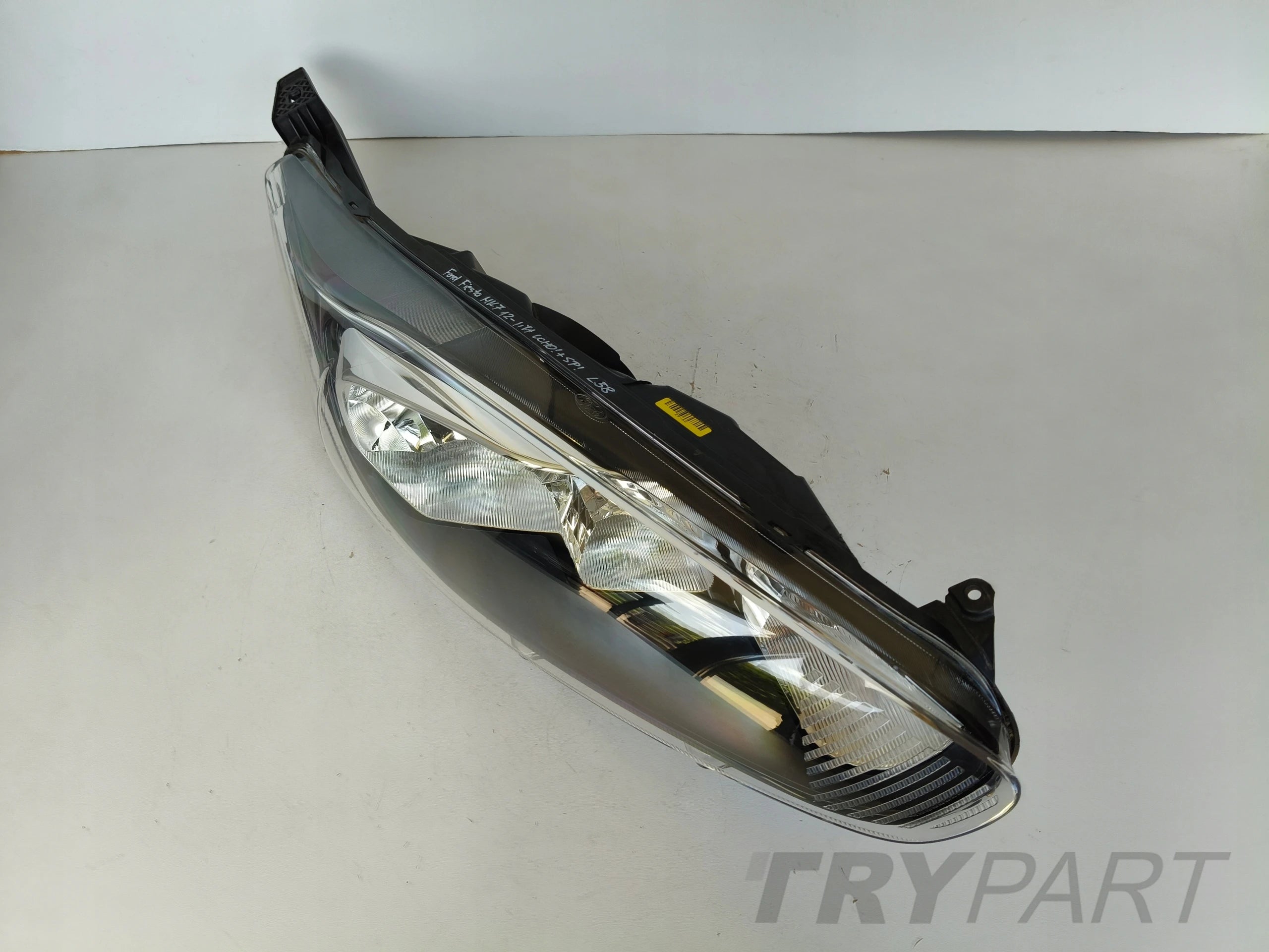 RIGHT HEADLIGHT LAMP FORD FIESTA MK7 12- FACELIFT