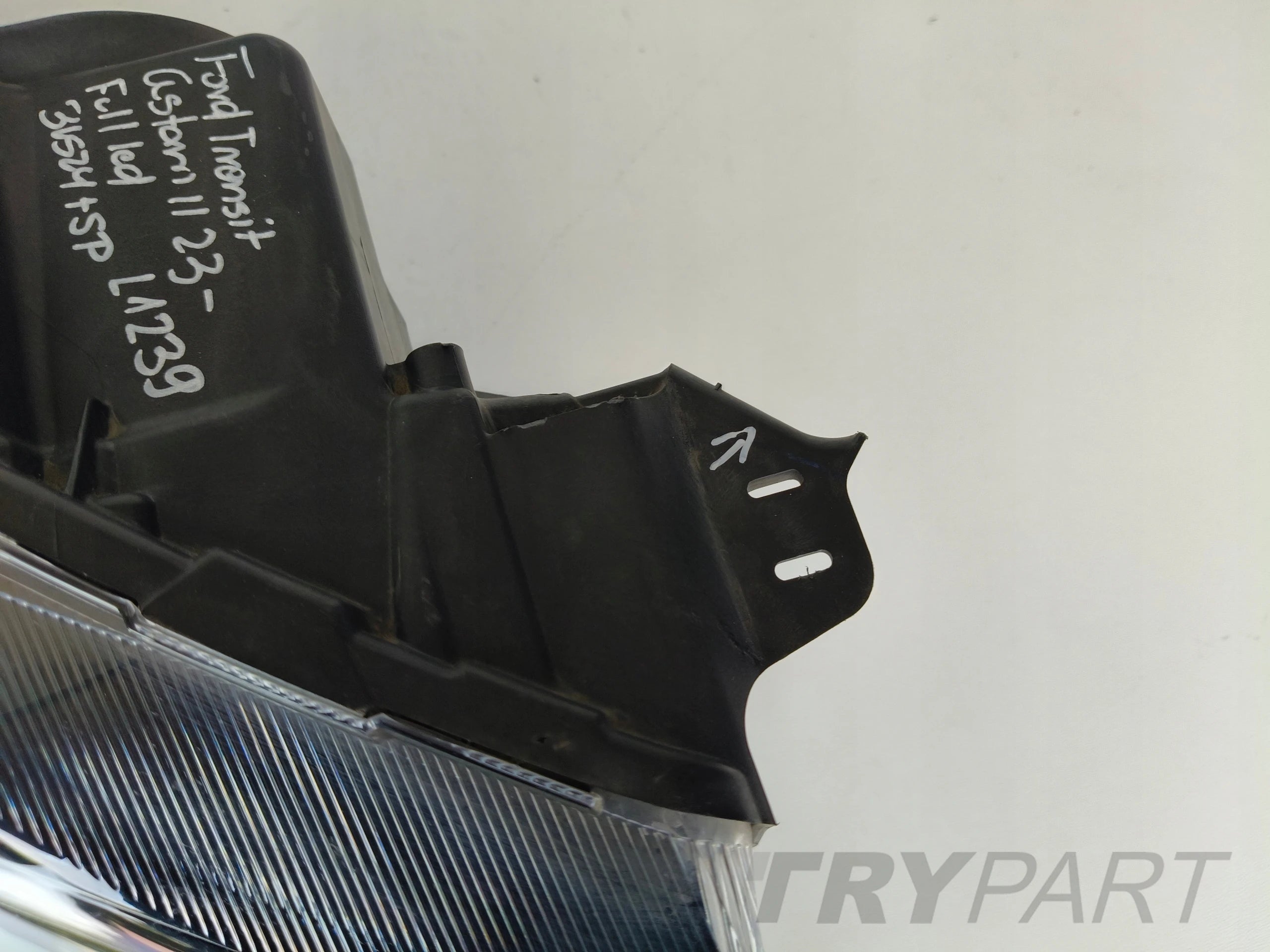 RIGHT HEADLIGHT LAMP FORD TRANSIT CUSTOM II 23- LED