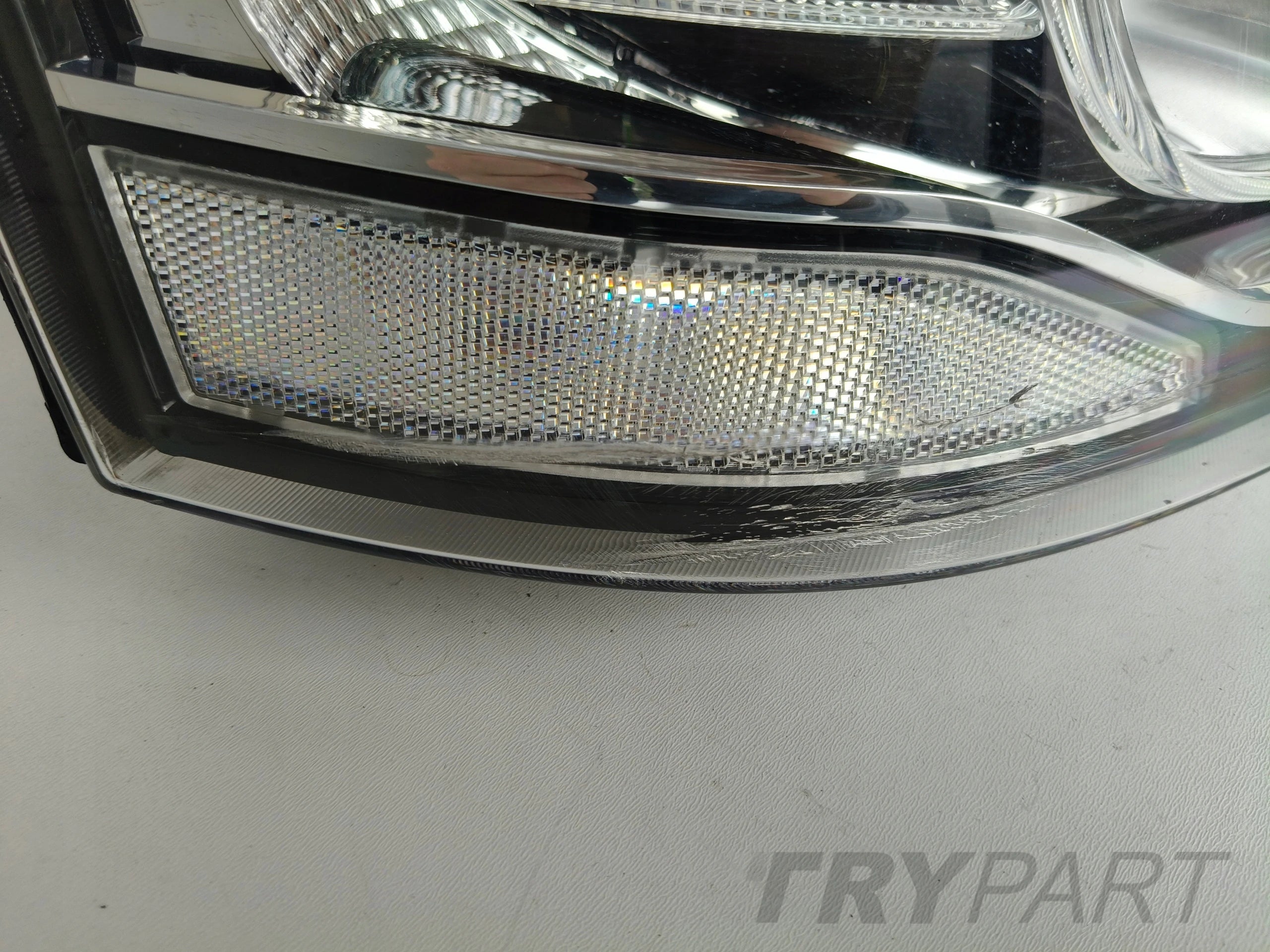 RIGHT HEADLIGHT LAMP LAND ROVER FREELAND II 10- LIFT LED