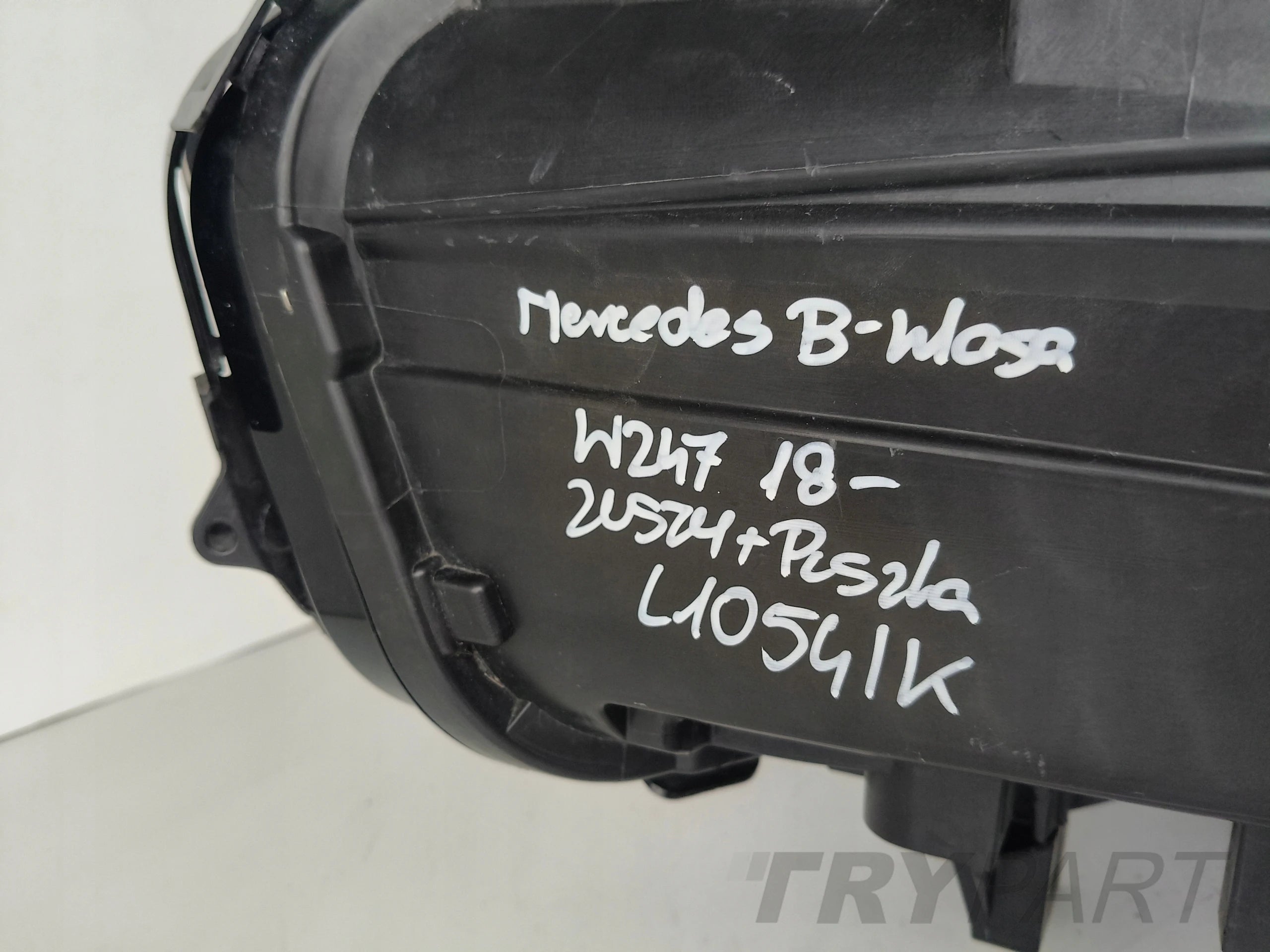 RIGHT HEADLIGHT LAMP MERCEDES B-CLASS W247 18-
