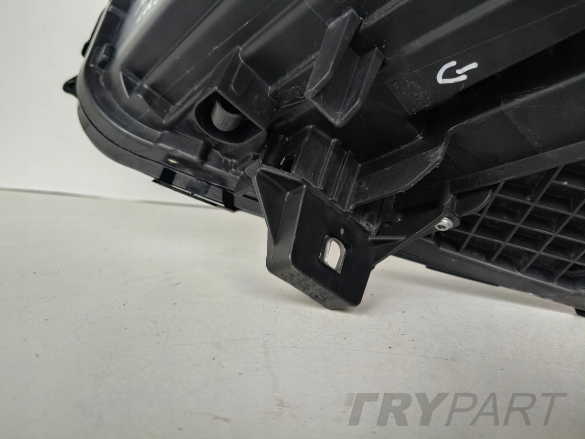 RIGHT HEADLIGHT LAMP MERCEDES B-CLASS W247 18-