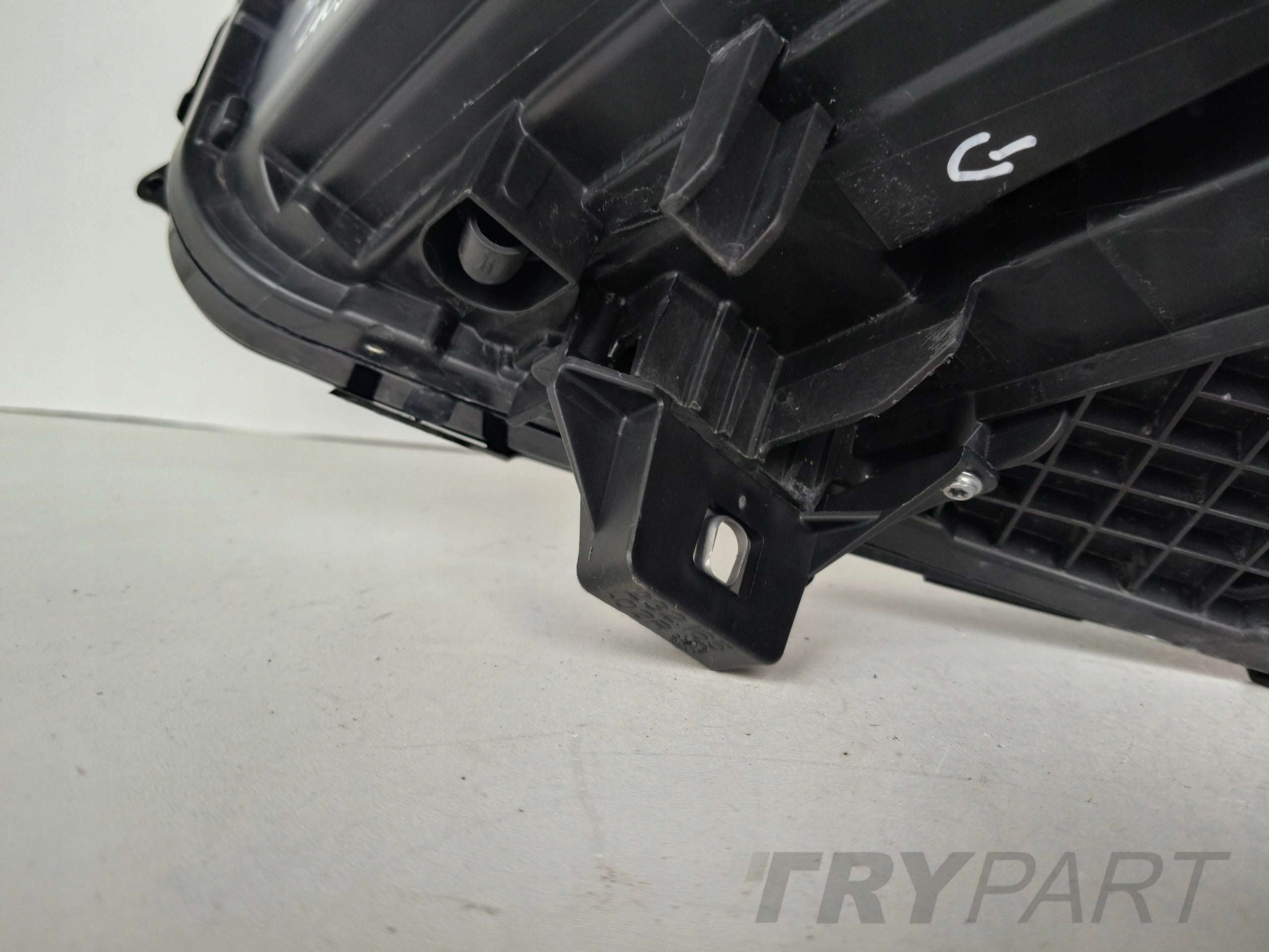 RIGHT HEADLIGHT LAMP MERCEDES B-CLASS W247 18-