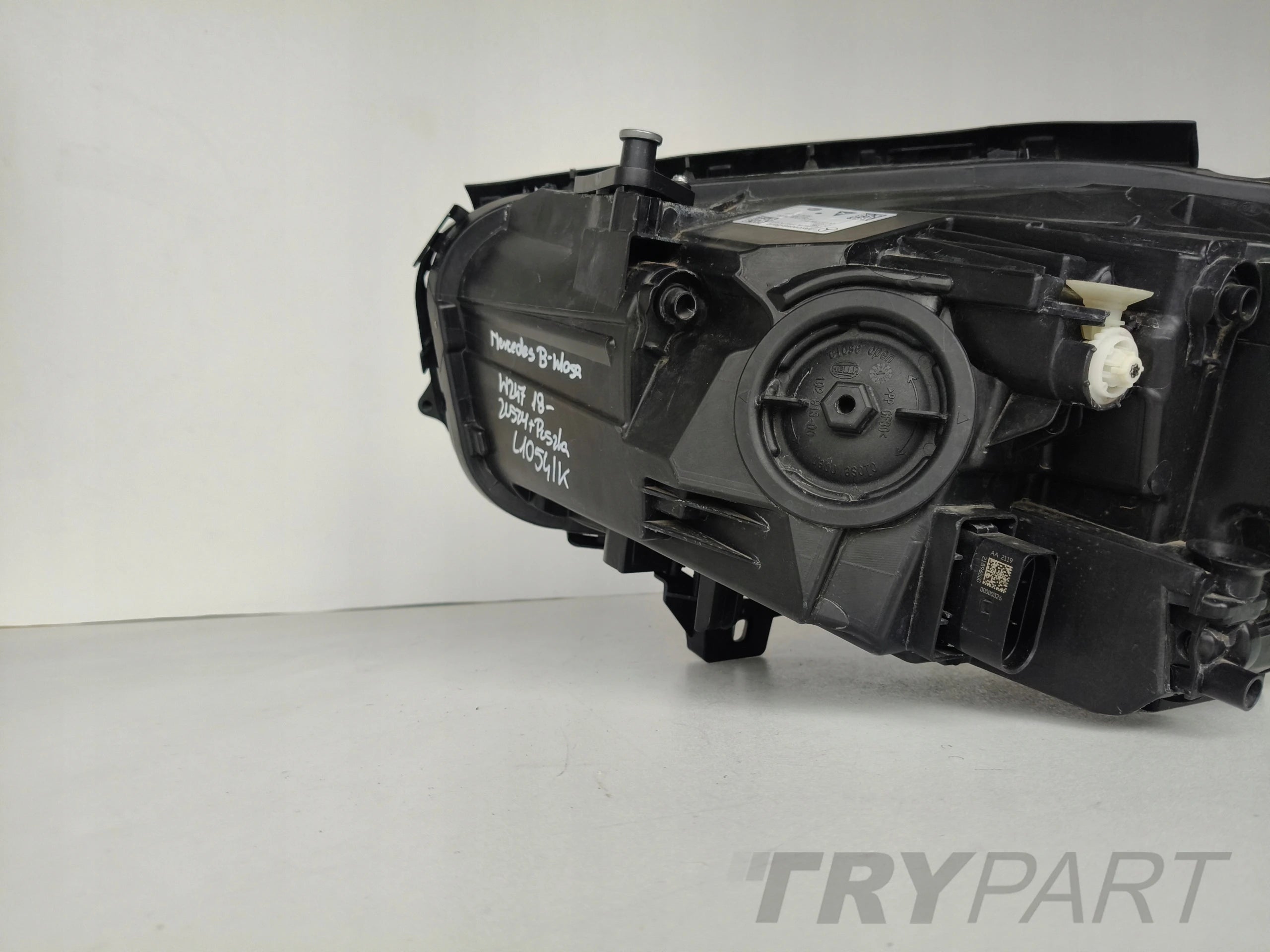 RIGHT HEADLIGHT LAMP MERCEDES B-CLASS W247 18-