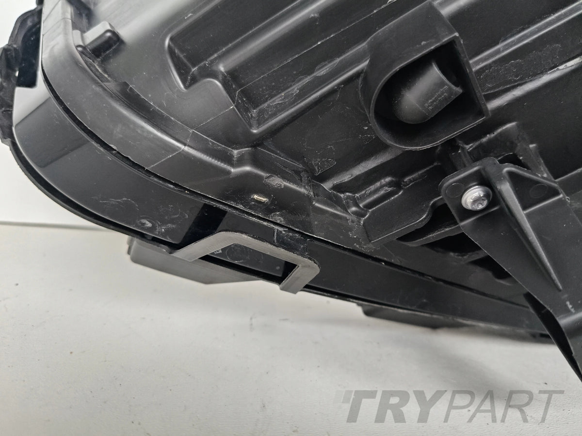 RIGHT HEADLIGHT LAMP MERCEDES B-CLASS W247 18-