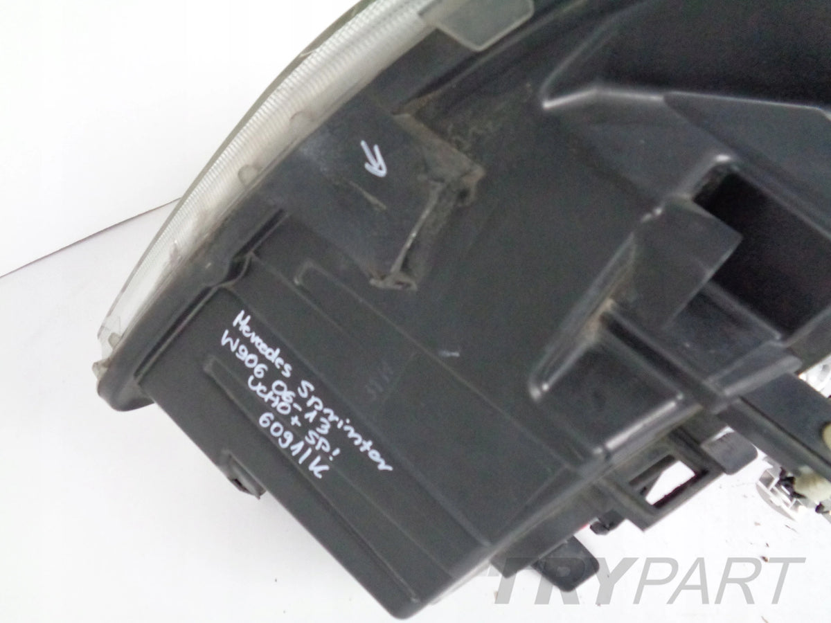 RIGHT HEADLIGHT LAMP MERCEDES SPRINTER W906 06-13