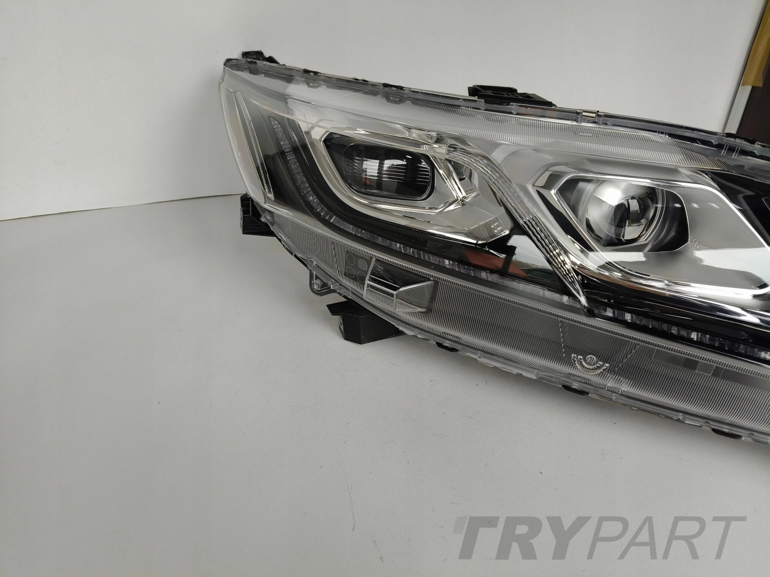 RIGHT HEADLIGHT LAMP MITSUBISHI ECLIPSE CROSS 17- FULL LED