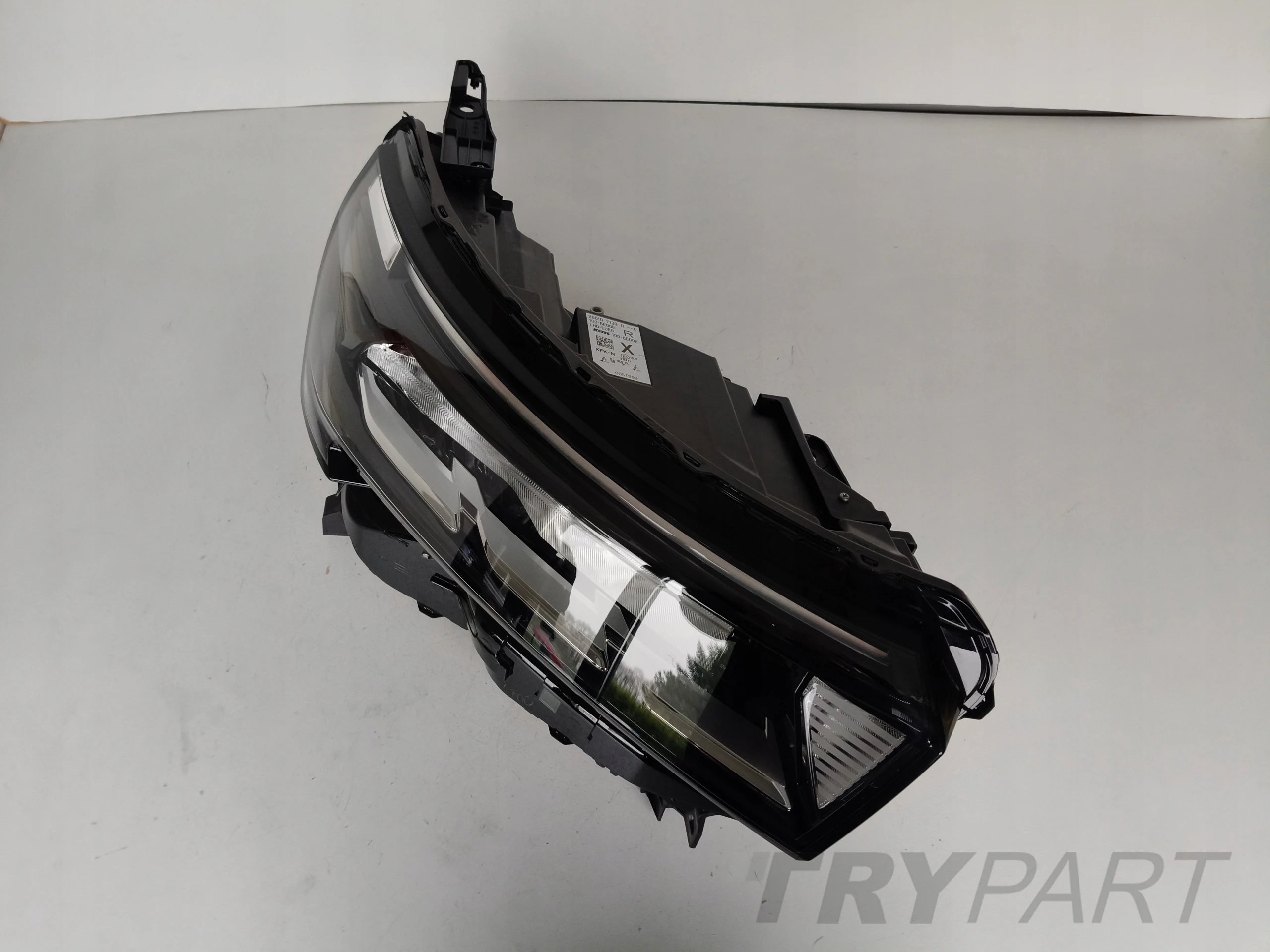 RIGHT HEADLIGHT LAMP NISSAN TOWNSTAR 22- LED