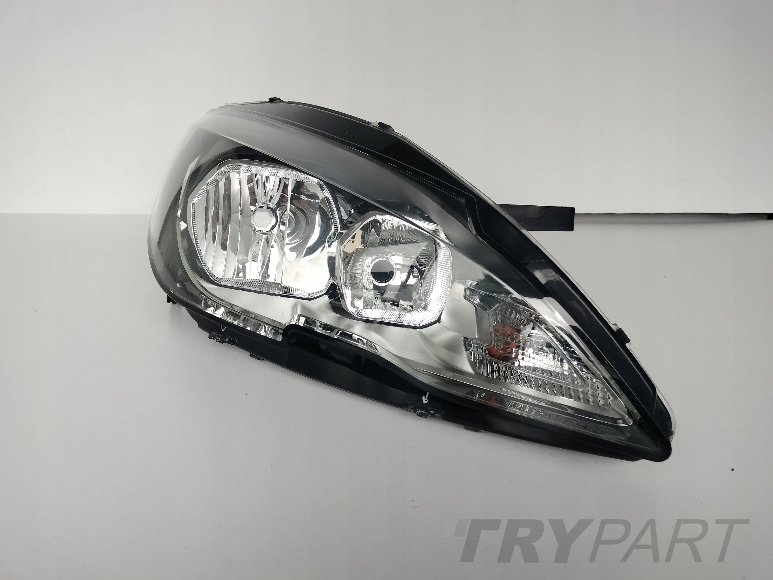 RIGHT HEADLIGHT LAMP PEUGEOT 308 13-