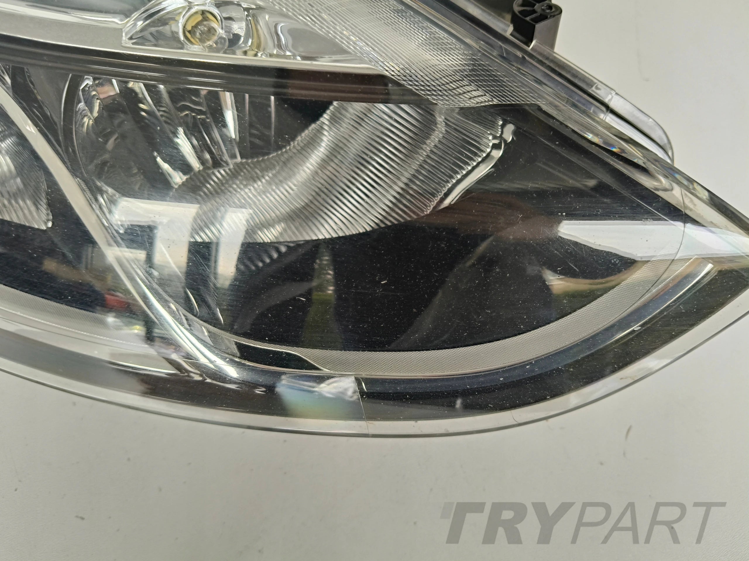 RIGHT HEADLIGHT LAMP RENAULT CLIO IV 12-